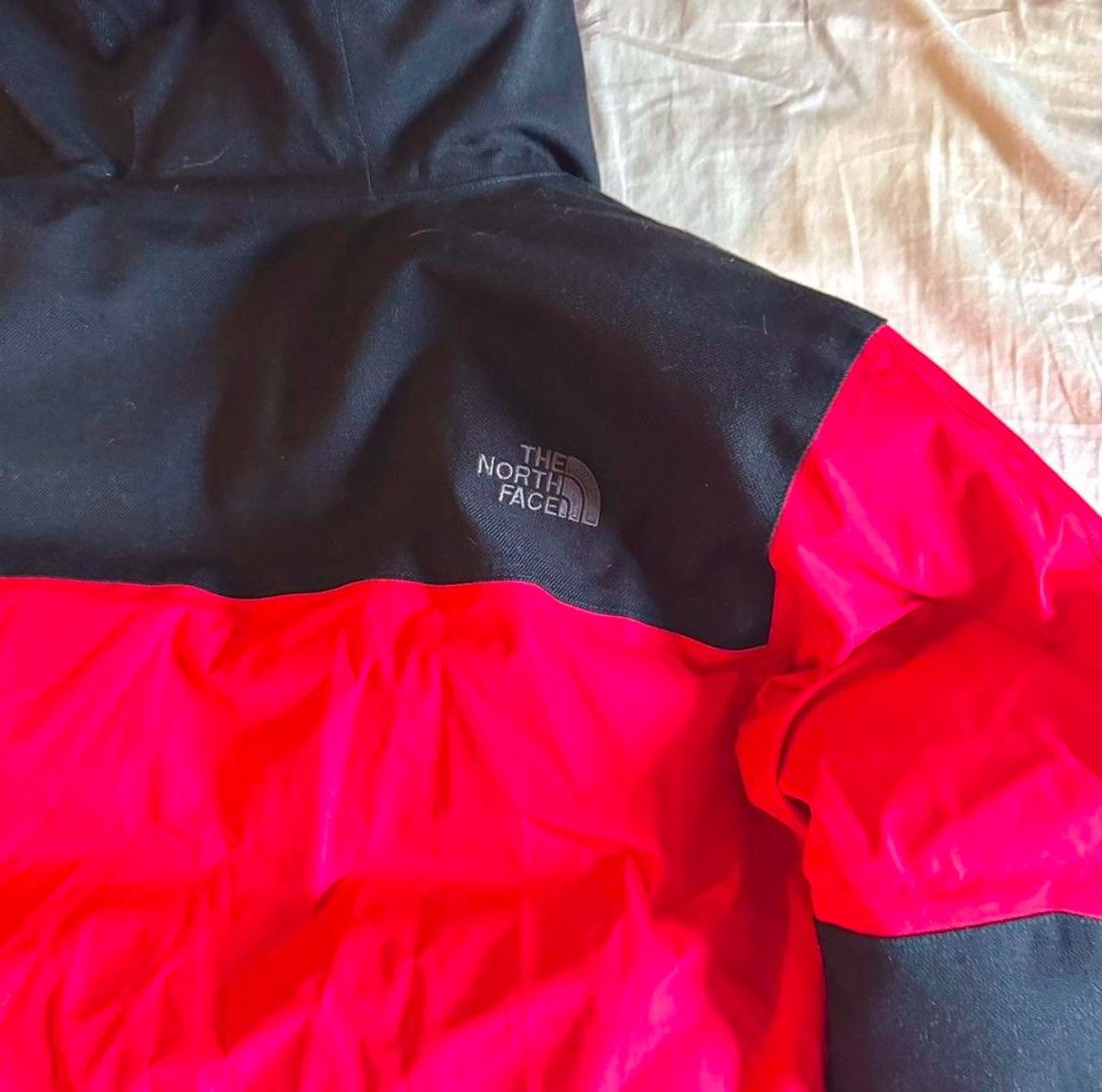 The North Face North Face Men’s Red & Black Down Parka with Fur-Trim Hood Size US M / EU 48-50 / 2 - 6 Thumbnail