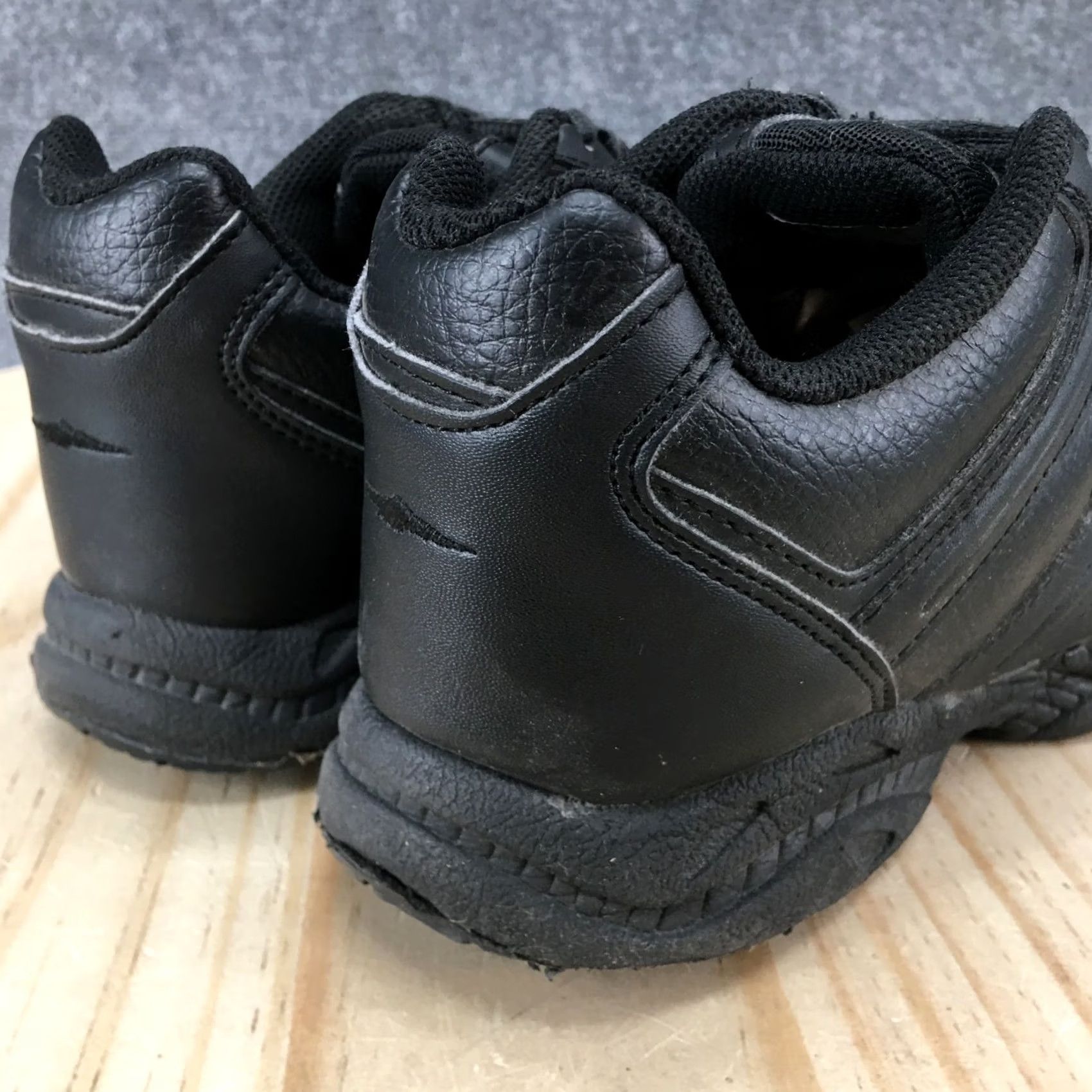 Avia Avia Womens Sneaker Low Top Non-Slip Lace Up Black 8 Avi Union II Comfort Shoes Size M / US 6-8 / IT 42-44 - 4 Thumbnail