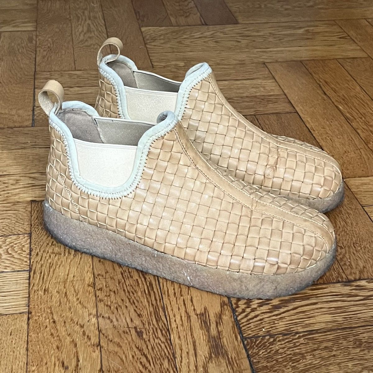 Malibu Sandals Malibu Faux Leather Woven Chelsea Boots Size US 8 / EU 41 - 1 Thumbnail