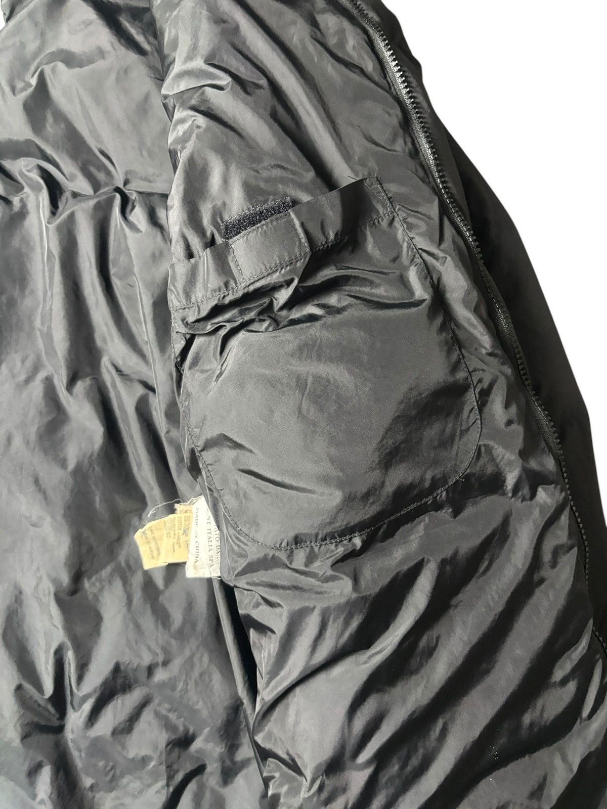 Armani 1990s Armani Jeans Down Puffer Jacket Size US L / EU 52-54 / 3 - 10 Thumbnail