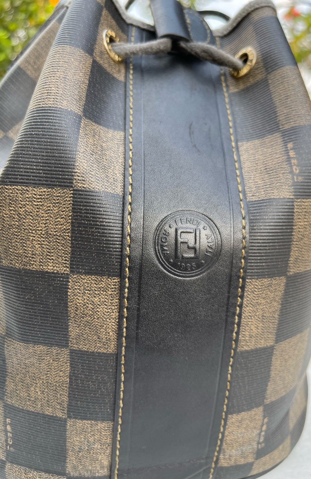 Fendi 🔥VINTAGE 90'S FENDI ROMA ITALY PEQUIN CHECK BUCKET BAG Size ONE SIZE - 7 Thumbnail