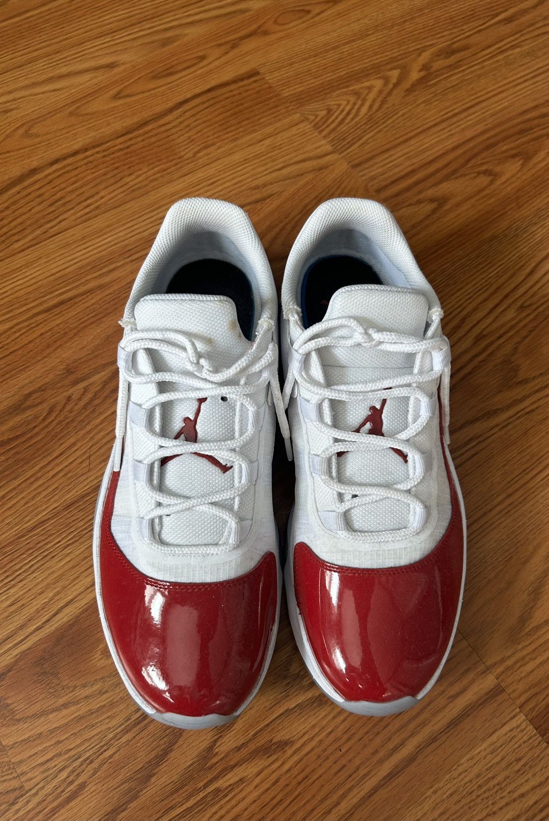Jordan Brand Cherry Jordan 11’s CMFT Low Size US 12 / EU 45 - 1 Thumbnail
