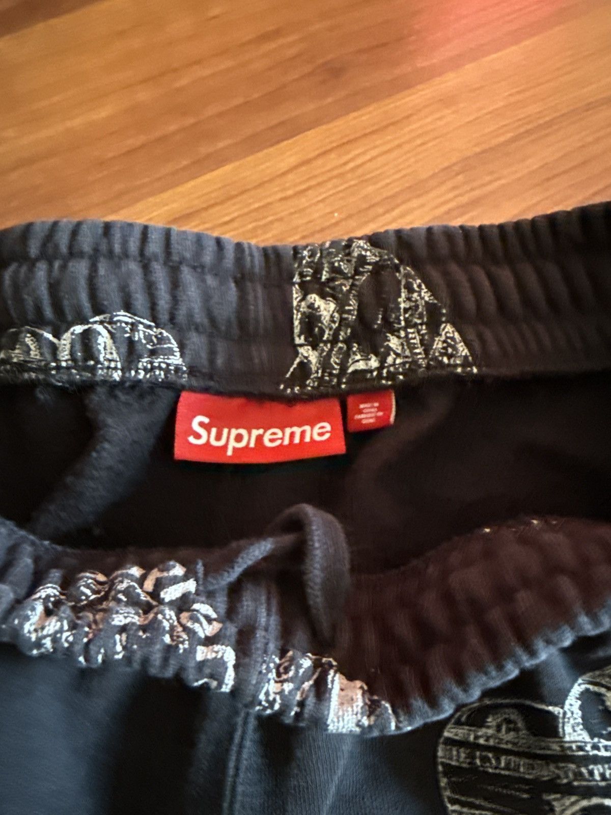 Supreme Supreme Love cash Sweatpants Size US 36 / EU 52 - 2 Thumbnail