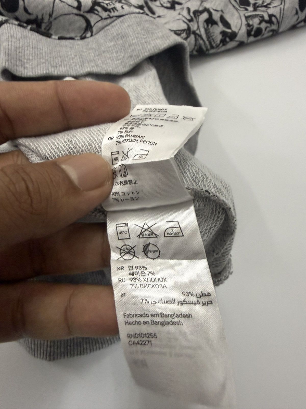 H&M 🔥 H&M Skull Shit Over Printed design Sweatshirt Size XS / US 0-2 / IT 36-38 - 7 Thumbnail