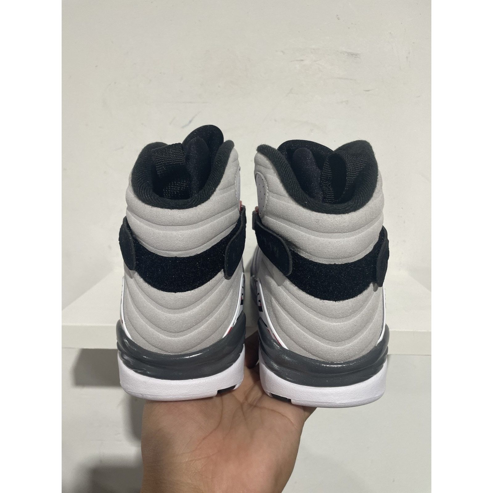 Jordan Brand JORDAN 8 RETRO BUGS BUNNY 2025 SIZE 10 NEW Size US 10 / EU 43 - 3 Thumbnail