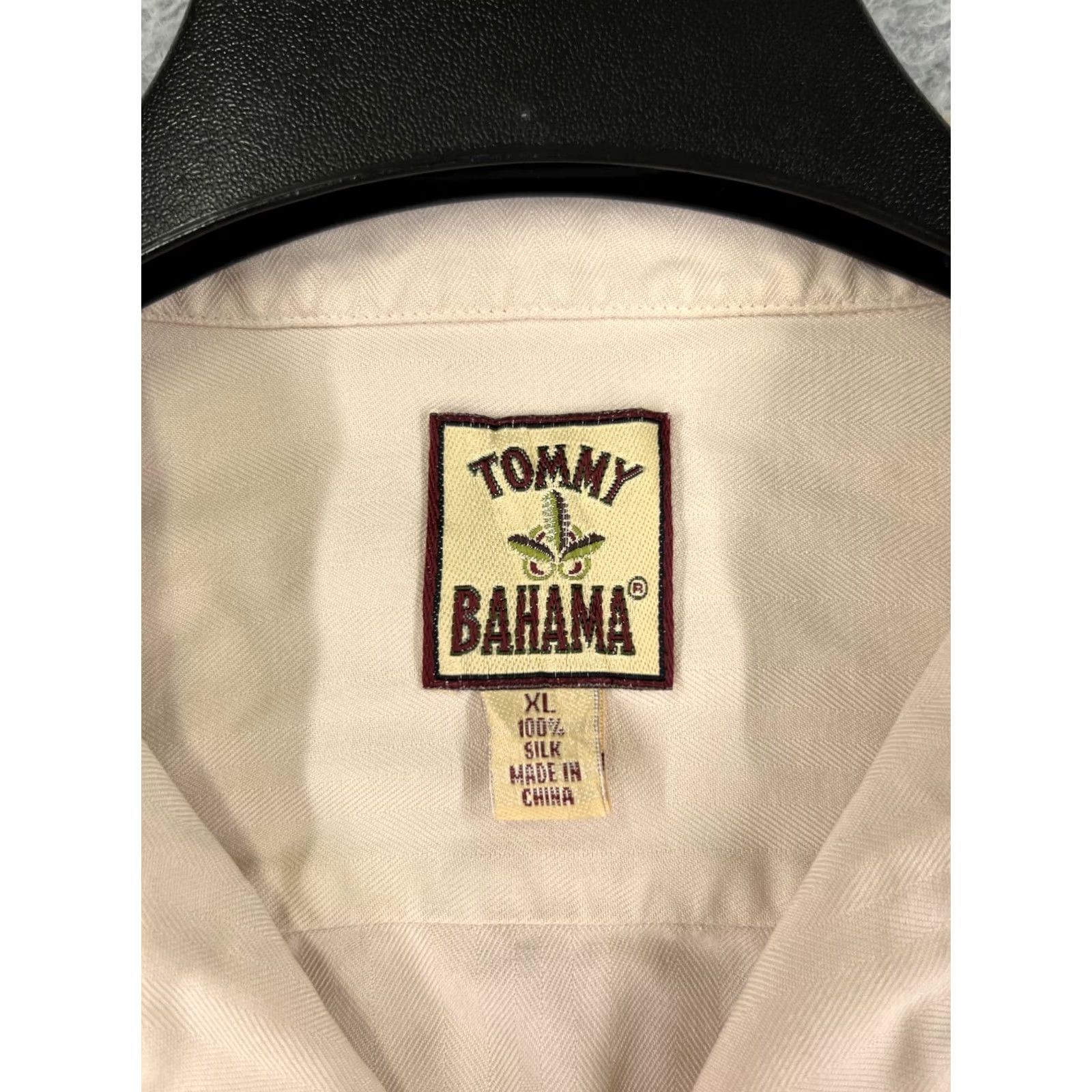 Tommy Bahama Tommy Bahama Shirt Mens XL Beige 100% Silk Button-Up Herringbone Aloha Beach Vacation Resort Shirt Mens XL Beige Silk Button-Up Size US XL / EU 56 / 4 - 3 Thumbnail