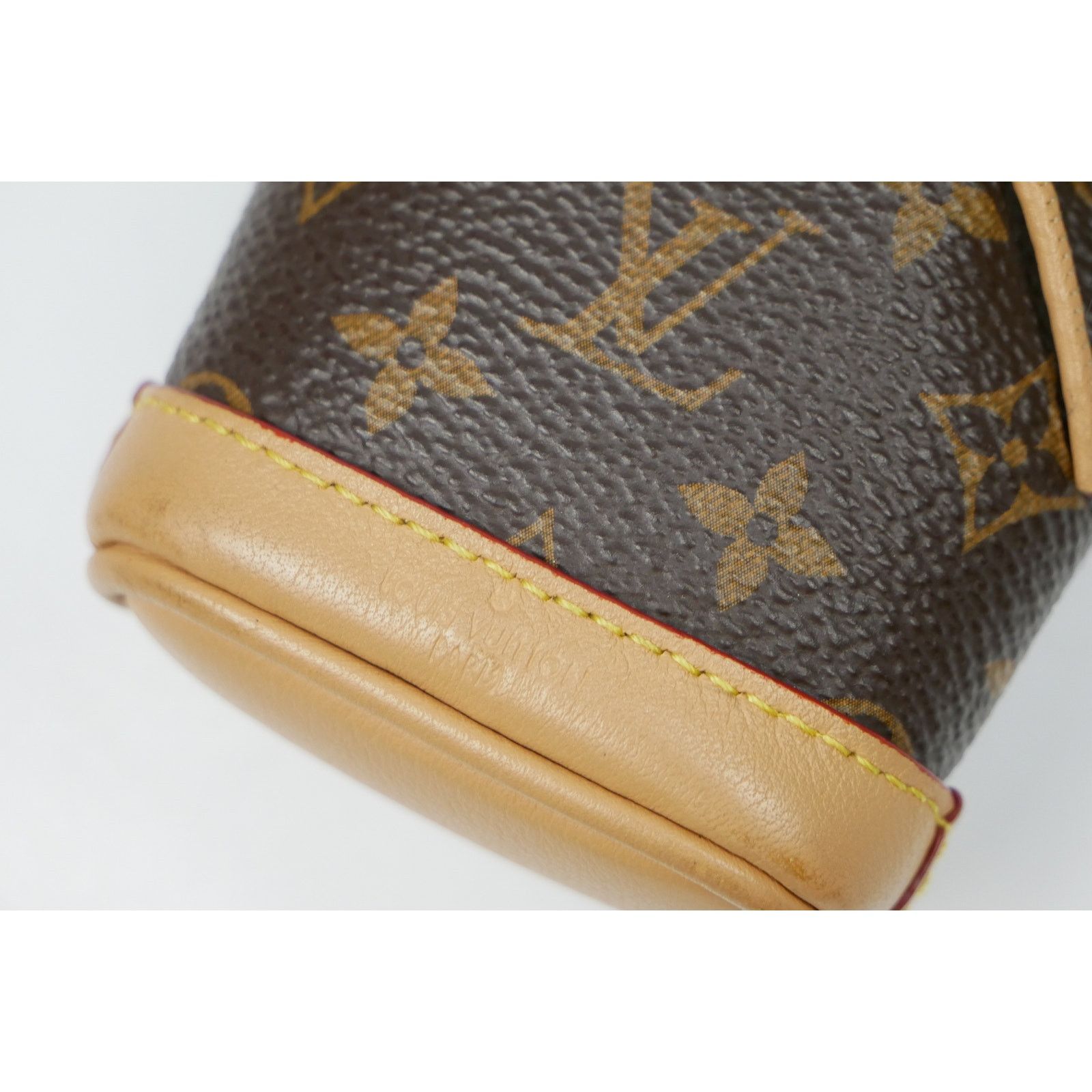 Louis Vuitton Louis Vuitton Micro Neo Bag Charm Size ONE SIZE - 7 Thumbnail