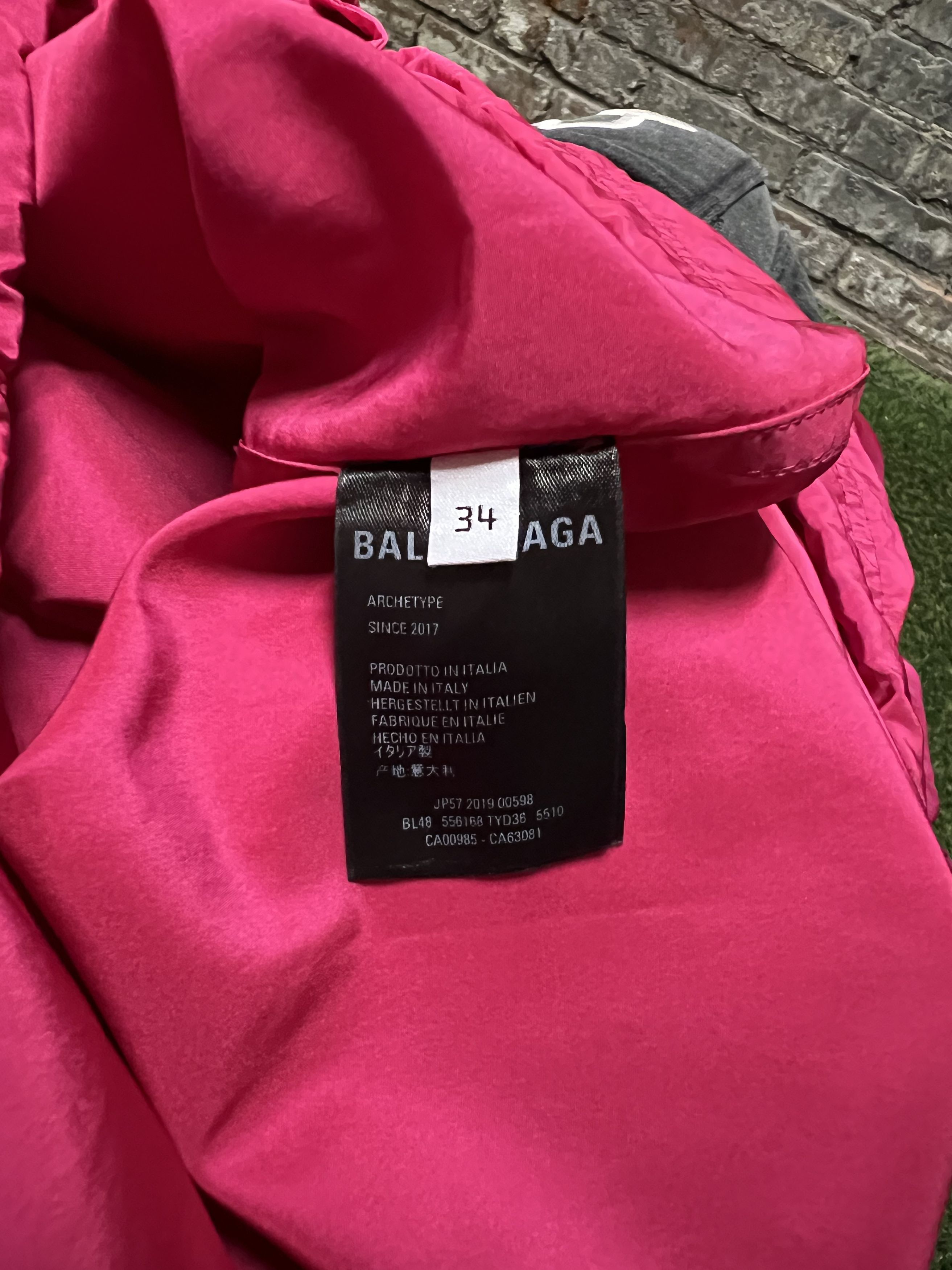 Balenciaga Balenciaga BB Rain Jacket Size US S / EU 44-46 / 1 - 6 Thumbnail