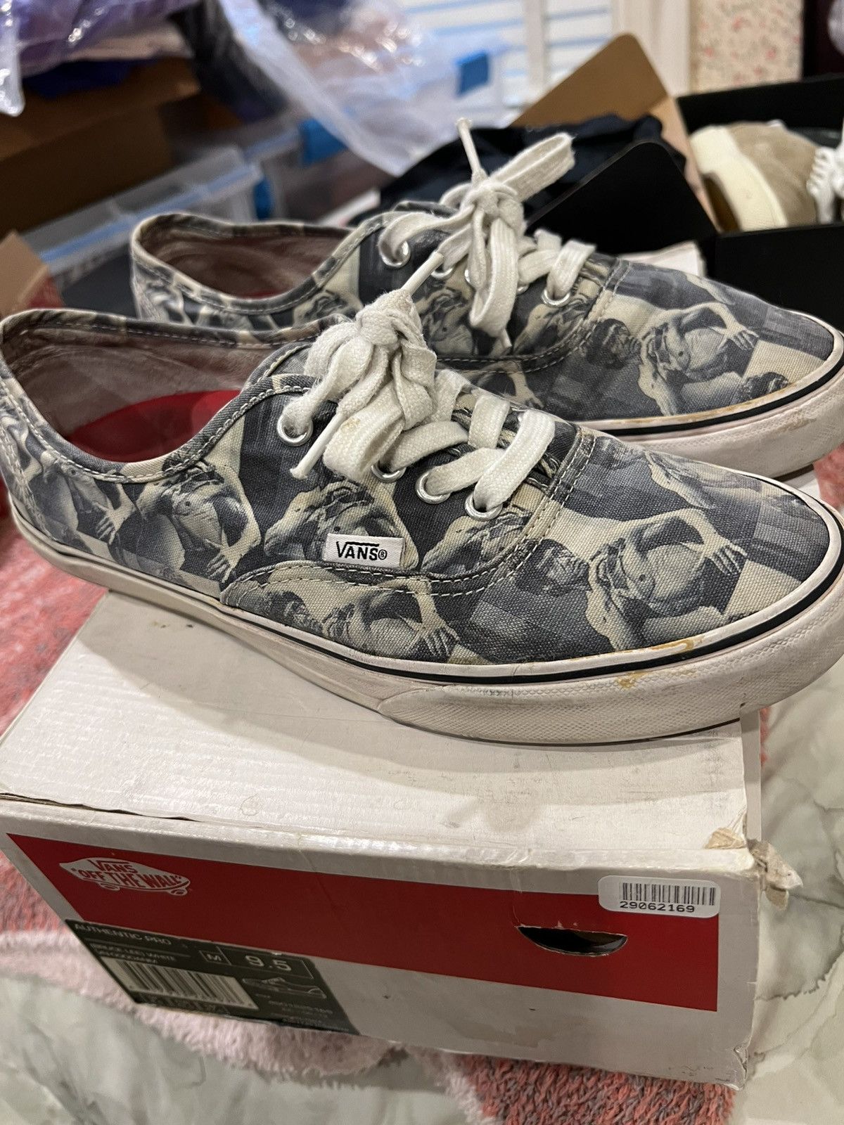 Supreme × Vans Supreme Vans Authentic Pro Bruce Lee White Size US 9.5 / EU 42-43 - 3 Thumbnail