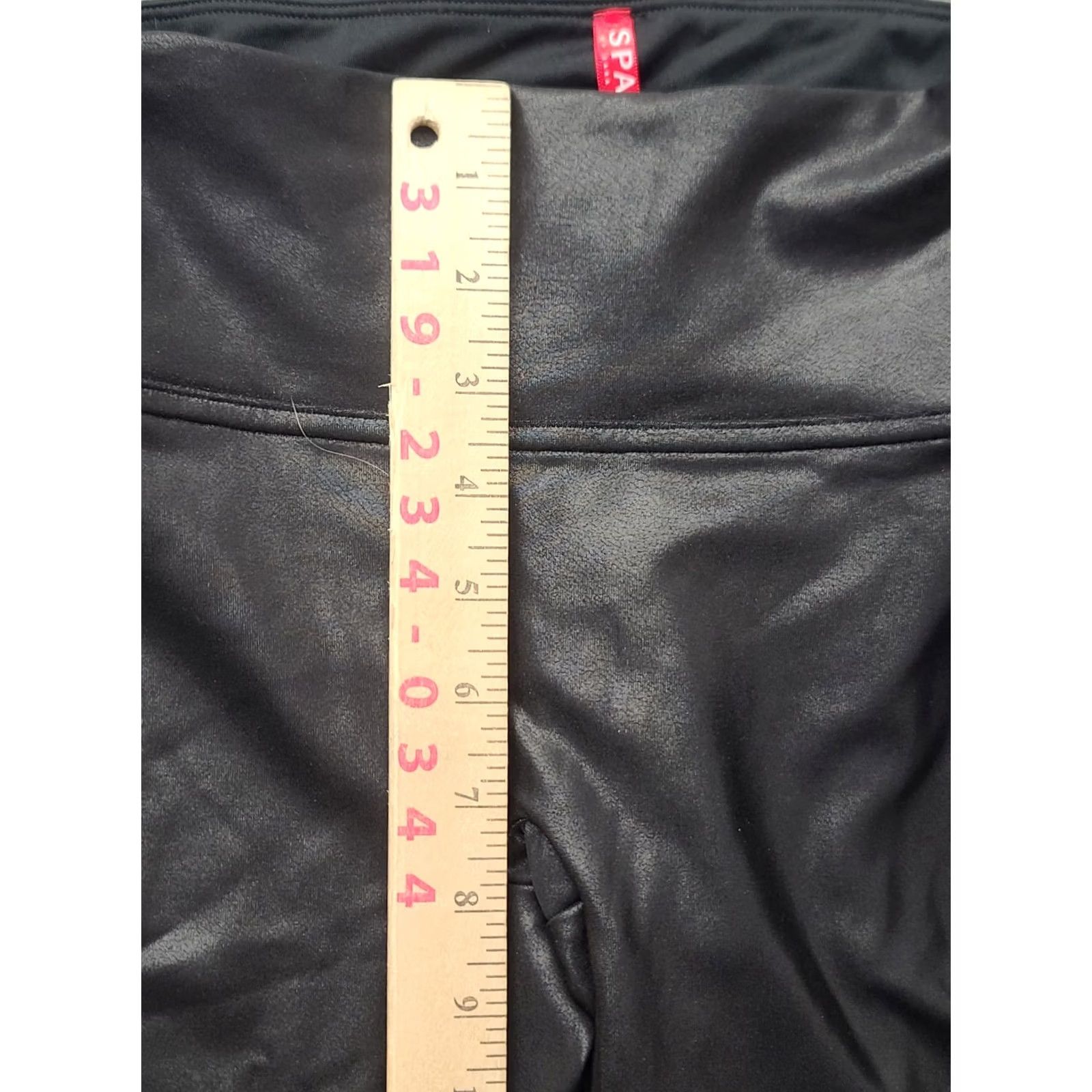 Spanx Spanx Moto Leggings Womens XS Slim Fit Tapered Leg High Rise Faux Leather Black Pant Leggings Slimming Shaping Stretch Ankle 27in Inseam Size 26" / US 2 / IT 38 - 4 Thumbnail