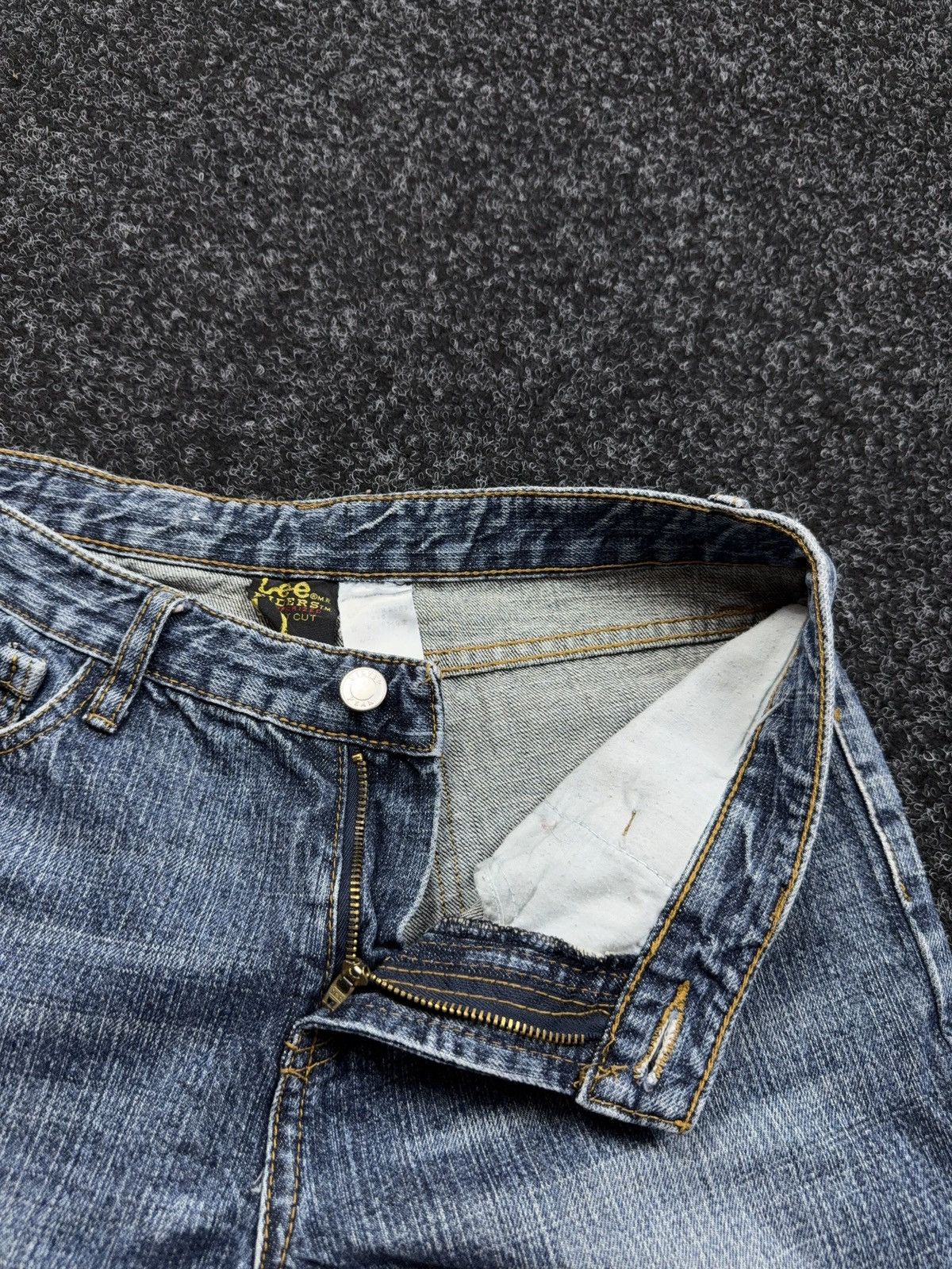 Lee Archive 90s Retro Lee Japan Y2K Flare Denim Jeans Low Rise Size 28" / US 6 / IT 42 - 8 Thumbnail