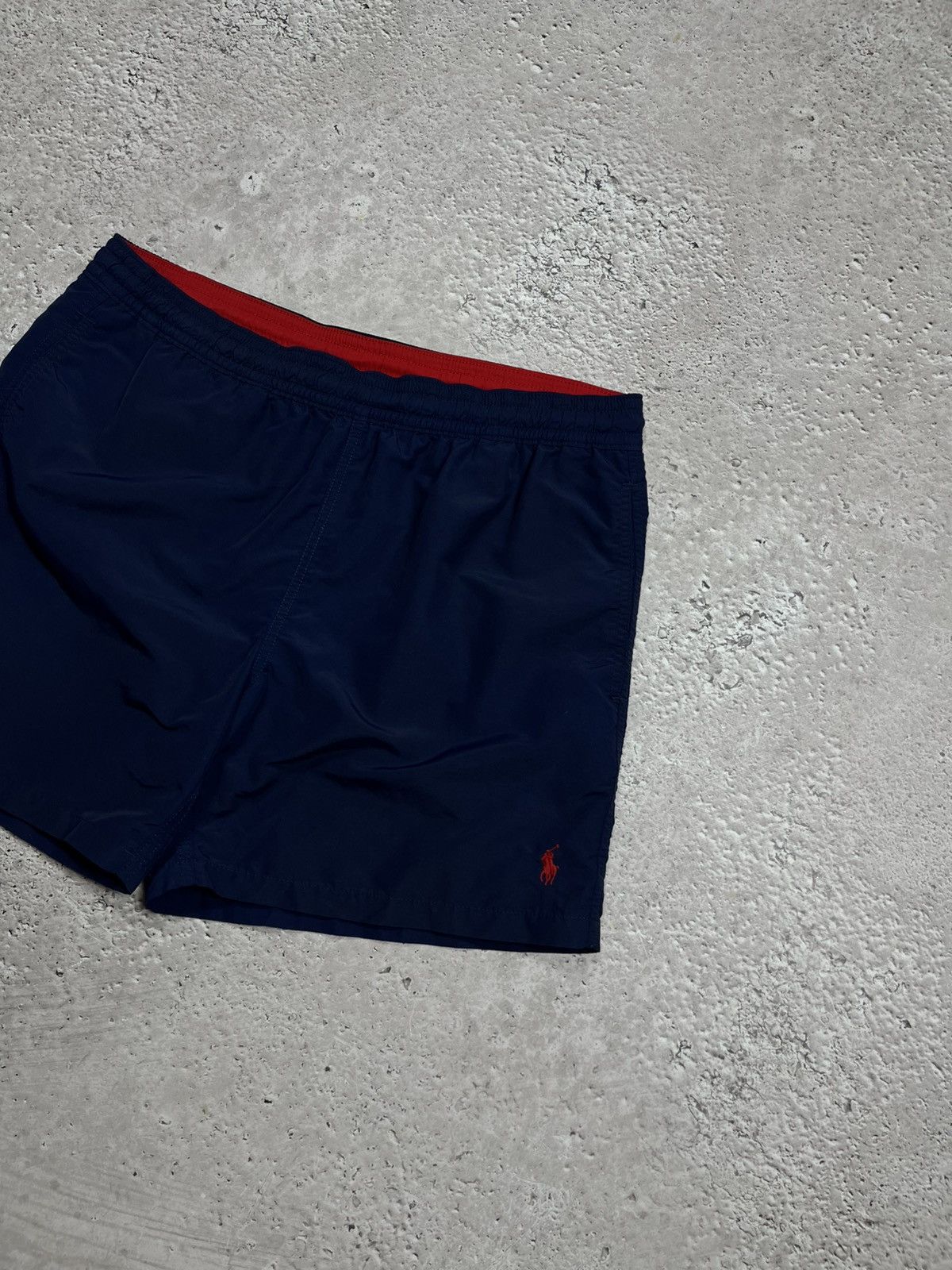 Polo Ralph Lauren Polo Ralph Lauren navy swim shorts red waistband size M Size US 32 / EU 48 - 2 Thumbnail