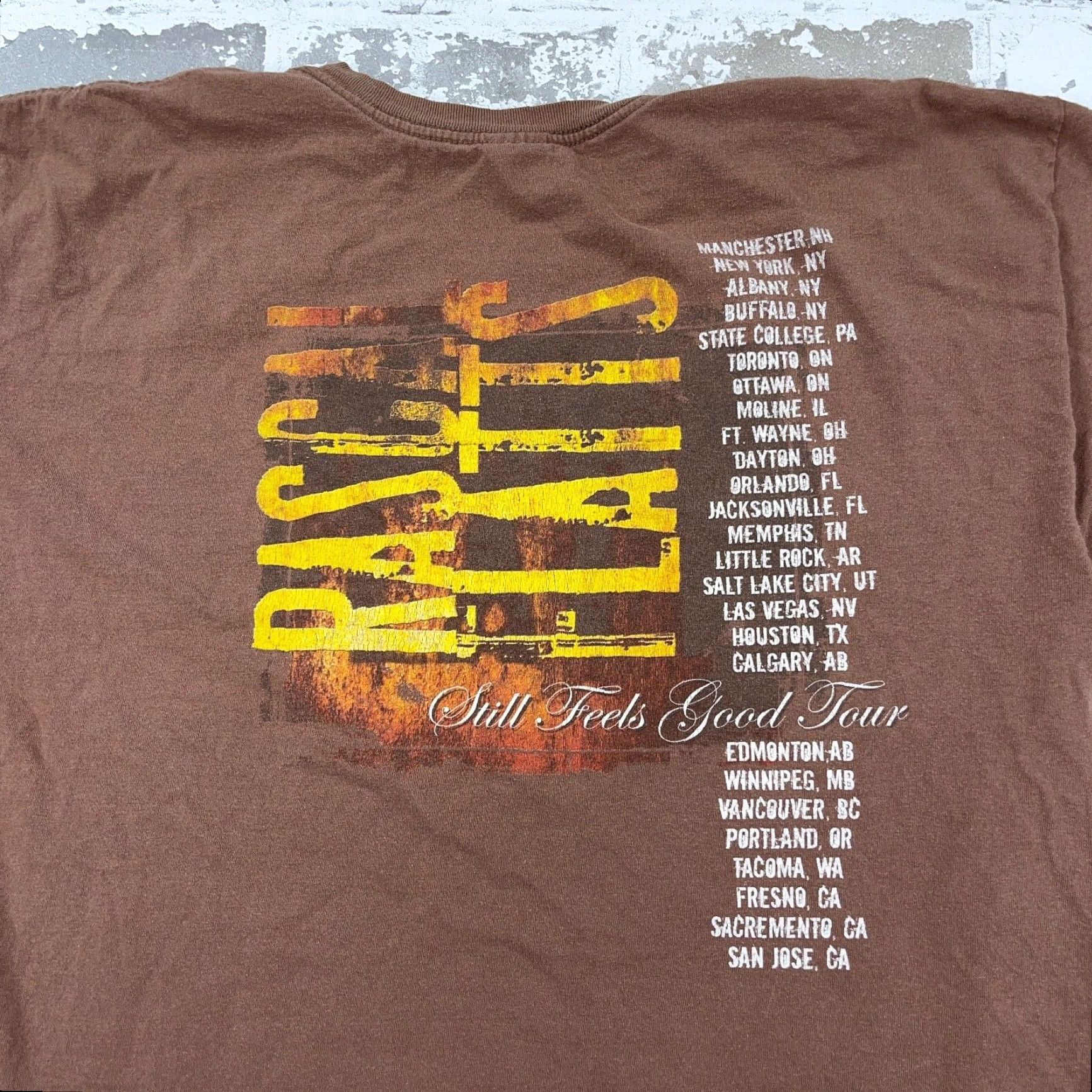 Gildan VINTAGE Rascal Flatts Shirt Men XL Brown Tee Concert Country Music Y2K Adult Size US XL / EU 56 / 4 - 4 Thumbnail