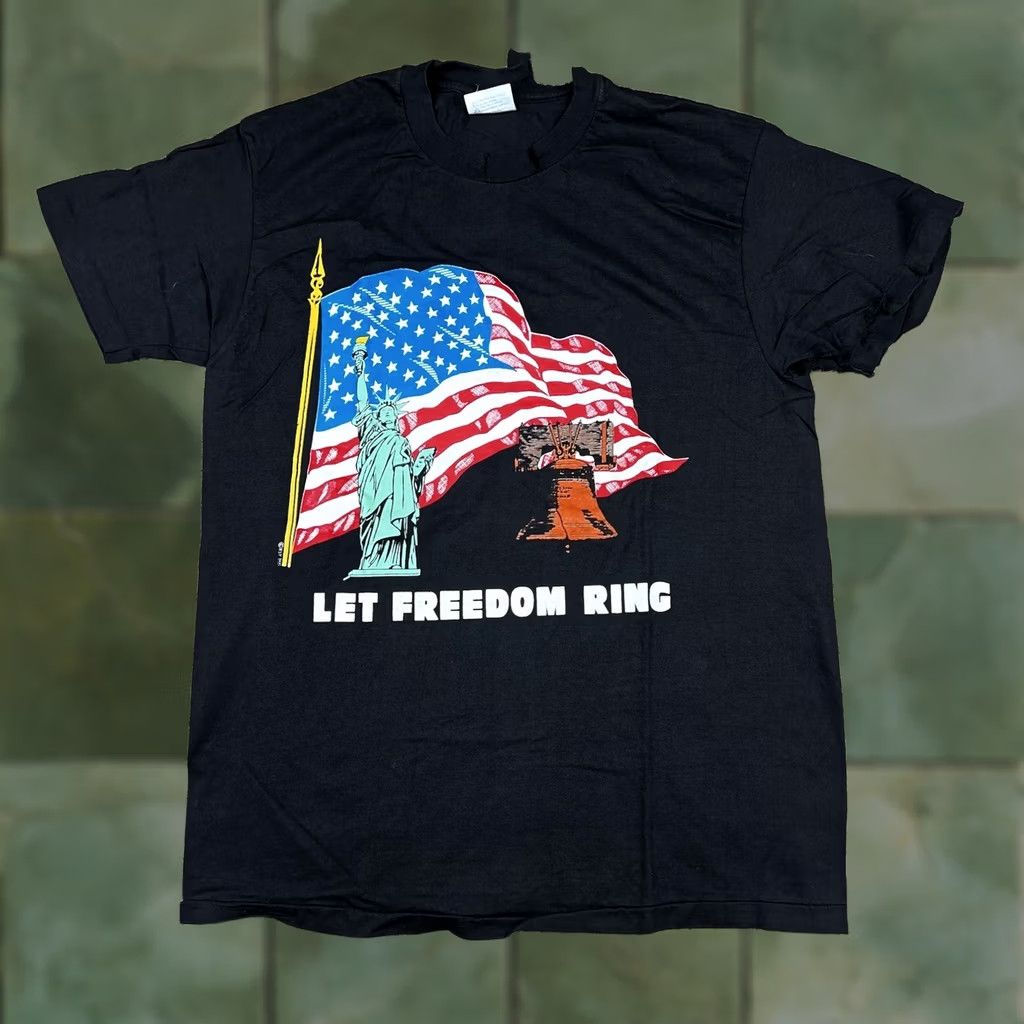 Hanes VINTAGE Patriotic Statue Of Liberty Graphic Medium Grunge Style USA T-Shirt Mens M Black Hanes Crew Neck Short Sleeve Graphic Print 90s USA Theme Size US M / EU 48-50 / 2 - 1 Thumbnail
