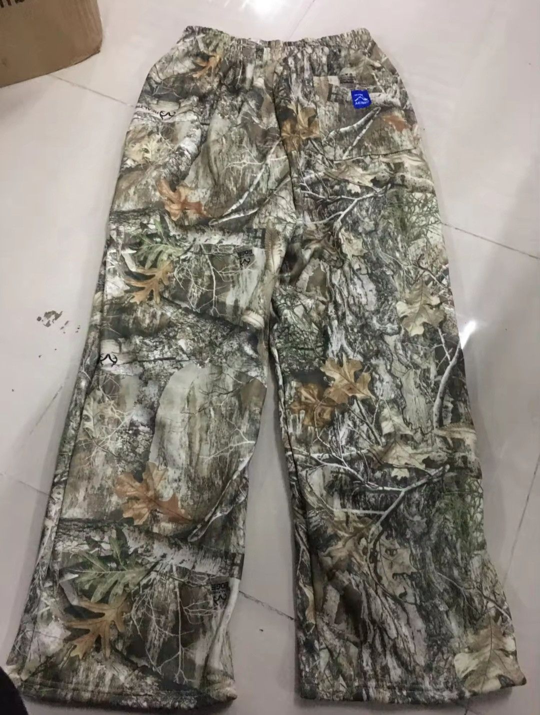 Japanese Brand × Realtree × Vintage Cotton Real Tree Camouflage Baggy Sweatpants Size US 36 / EU 52 - 5 Thumbnail