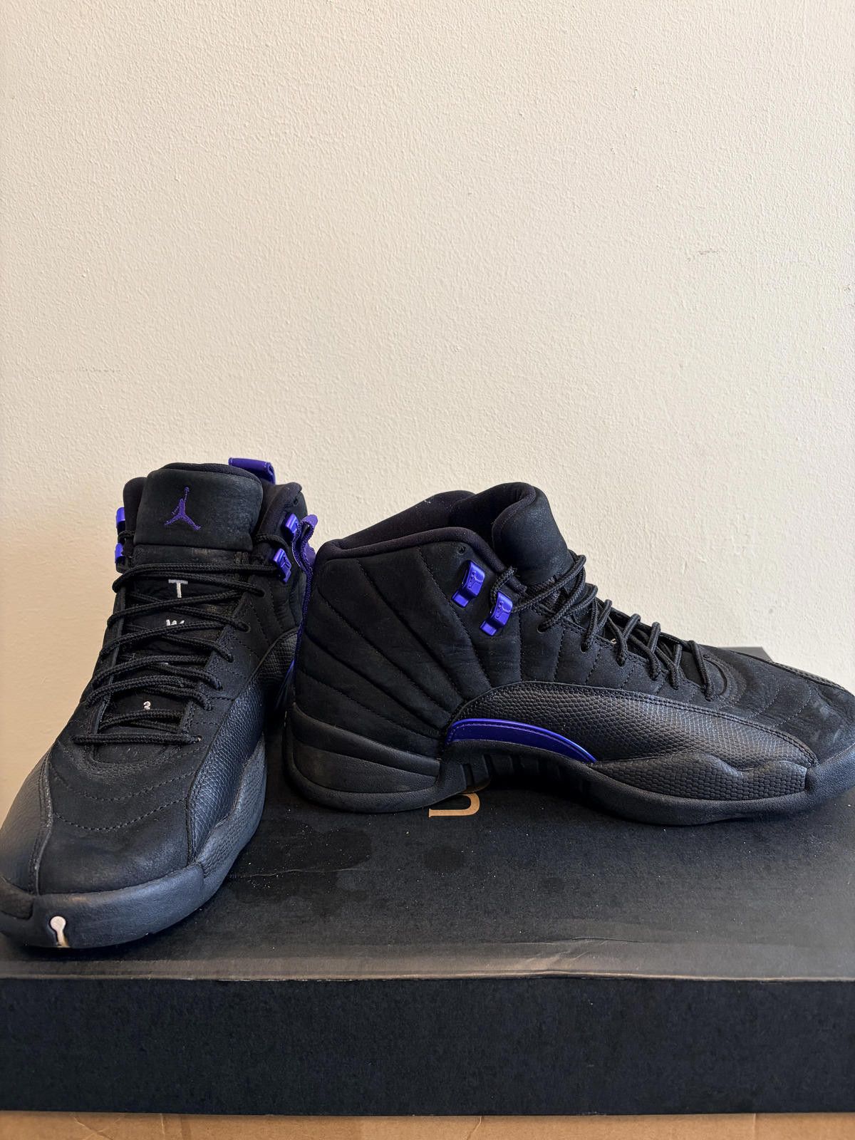 Jordan Brand Air Jordan 12 Retro Dark Concord Blk/Purple Shoe (Size 10.5) Size US 10.5 / EU 43-44 - 4 Thumbnail