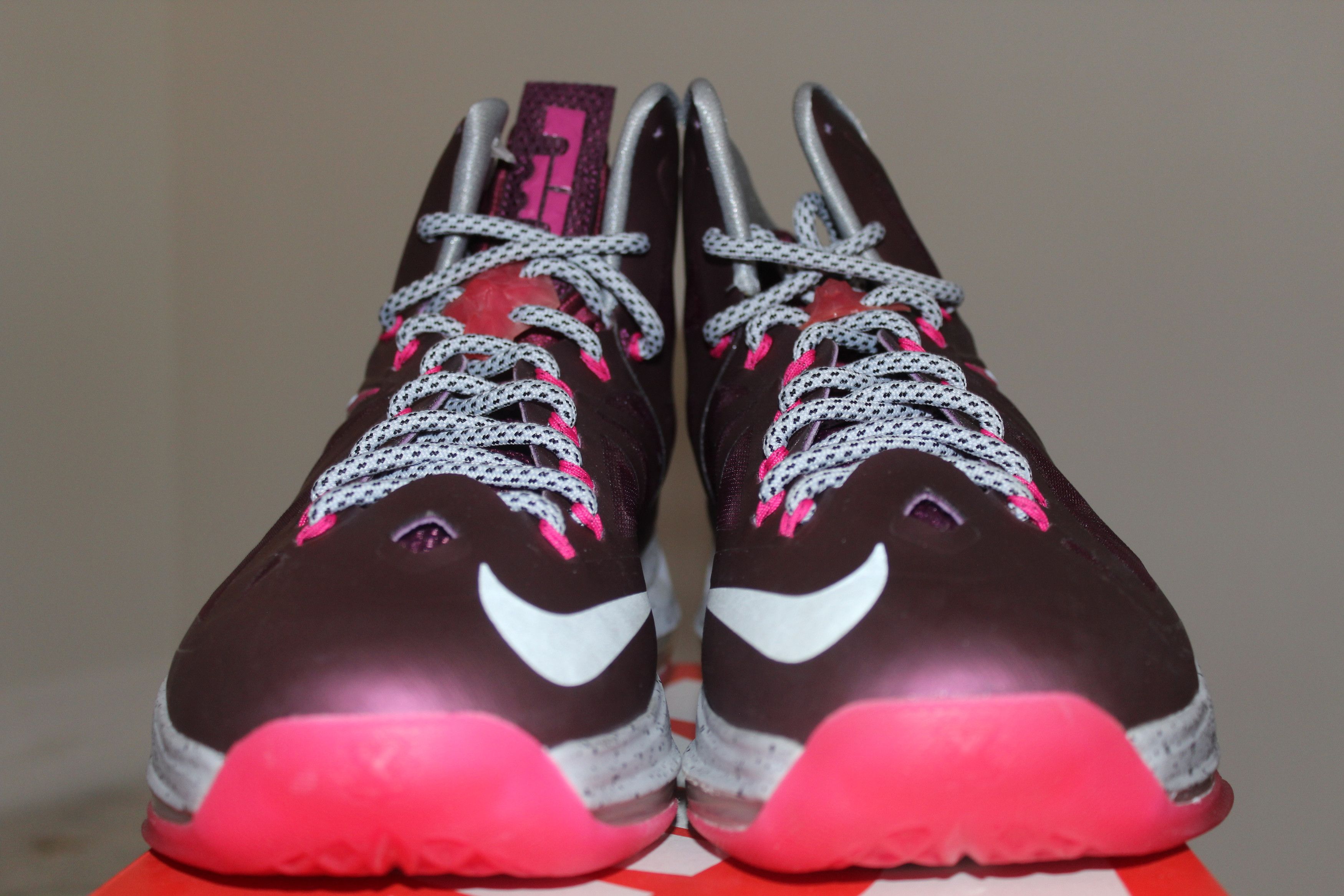 Nike Lebron 10 Crown Jewel 2012 Size 8.5 New 542244-600 Size US 8.5 / EU 41-42 - 5 Thumbnail