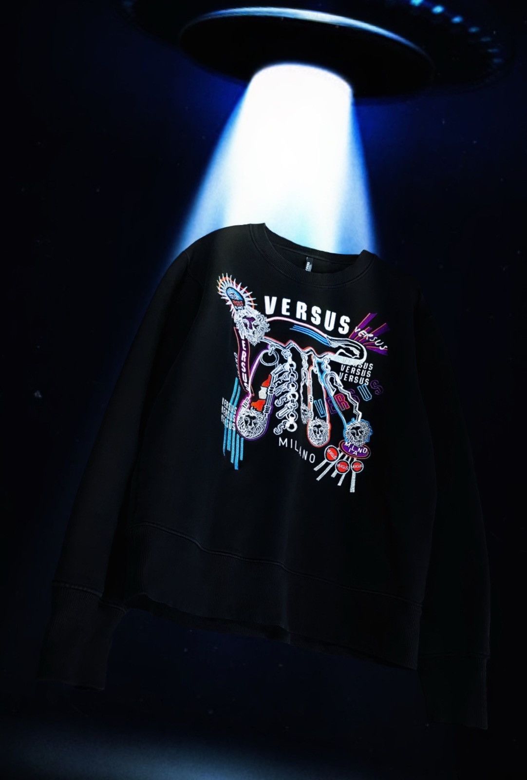 Versace Versus Versace Milano Safety Pink Graphic Sweatshirt Size US S / EU 44-46 / 1 - 1 Thumbnail