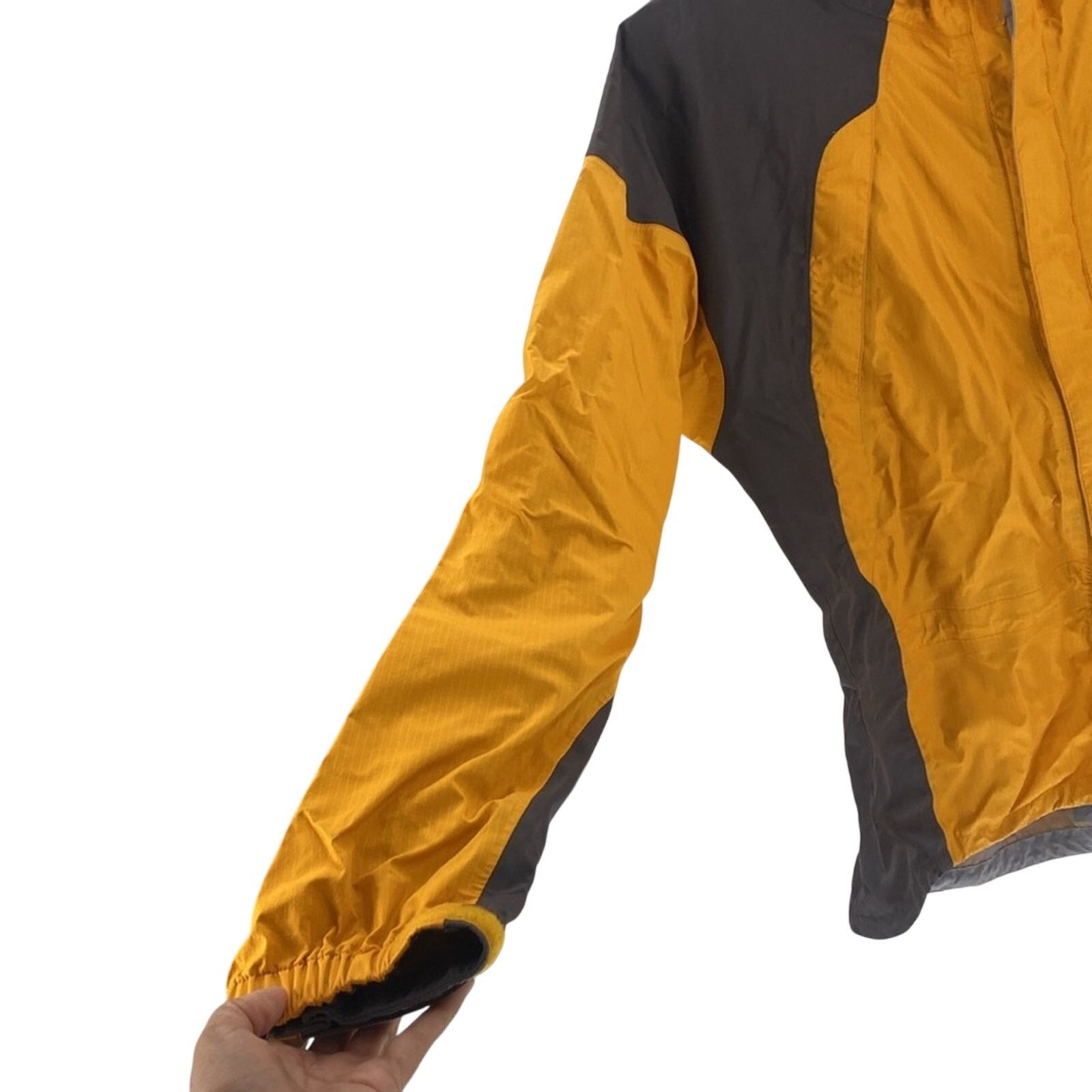 Marmot Marmot yellow gray vented hooded windbreaker camping size XL Size US XL / EU 56 / 4 - 6 Thumbnail