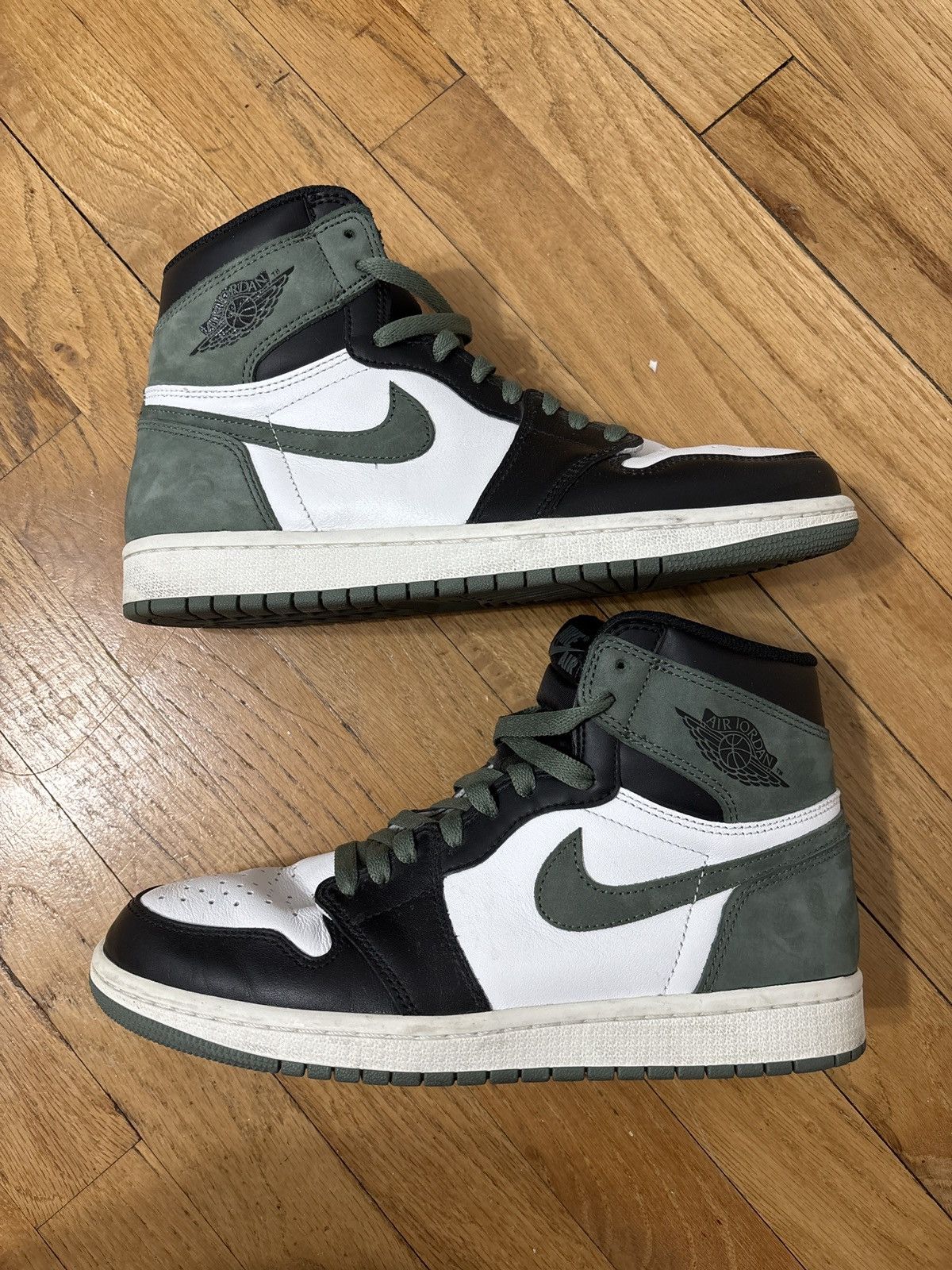 Jordan Brand × Nike Air Jordan 1 Clay Green Size 8 Size US 8 / EU 41 - 1 Thumbnail