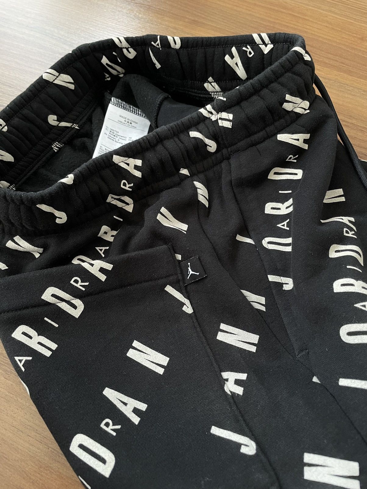 Jordan Brand Nike Air Jordan Sweatpants All Over Print Jogger Pants Size US 26 / EU 42 - 6 Thumbnail