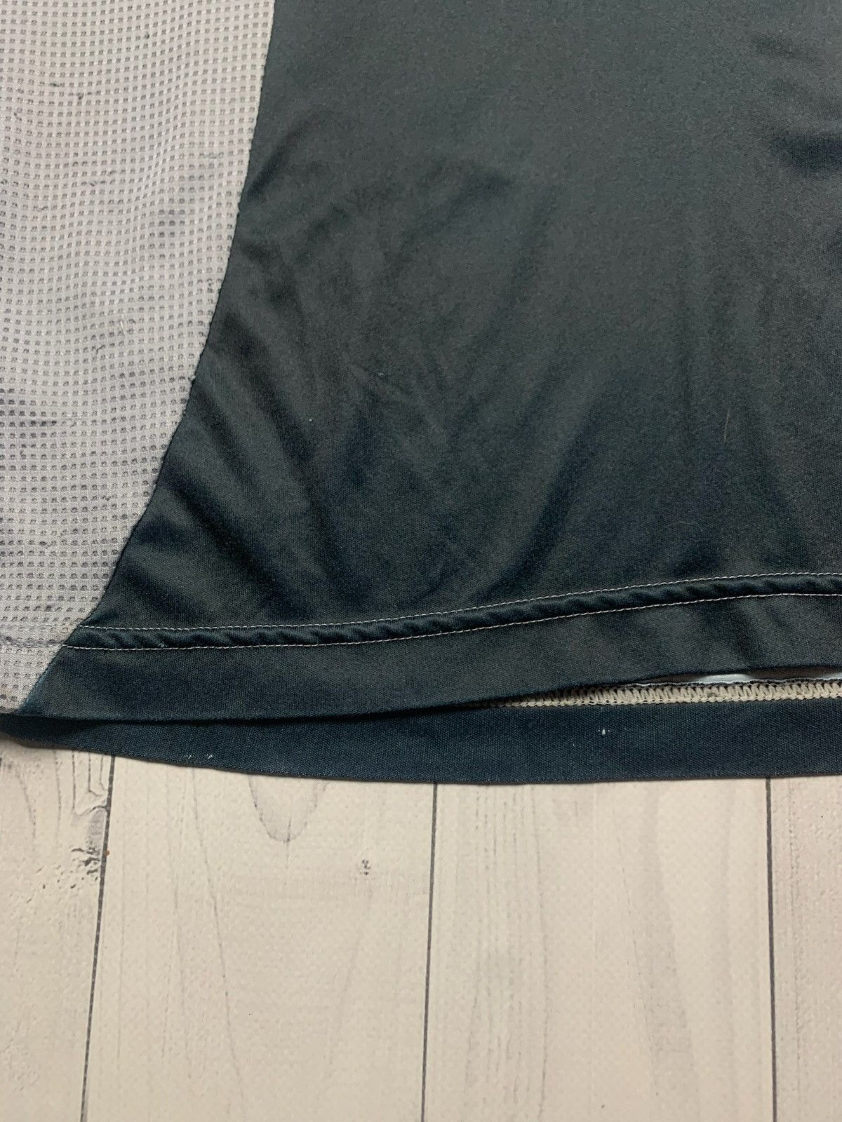 Under Armour × Vintage Vintage spurs Tottenham soccer jersey size L away rare Size US L / EU 52-54 / 3 - 6 Thumbnail