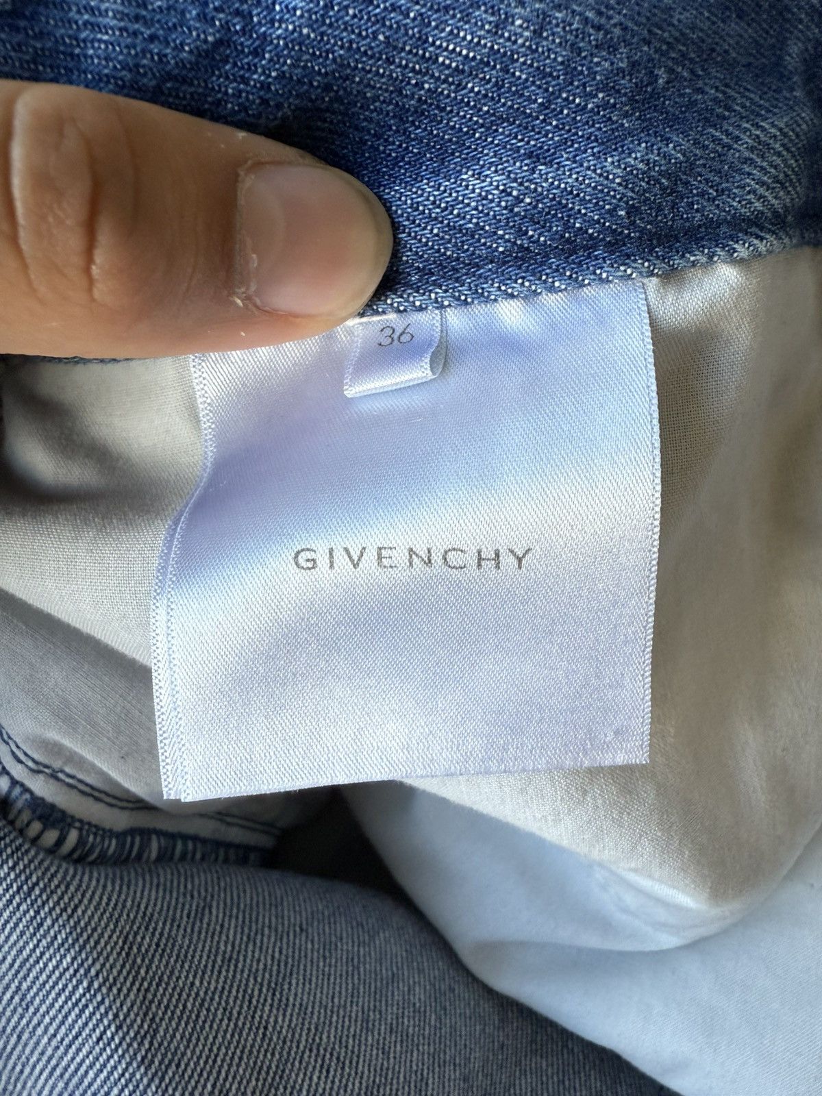 Givenchy USED GIVENCHY MENS MULTICUTTED DENIM CARGO SHORTS SIZE 36 Size US 36 / EU 52 - 19 Thumbnail