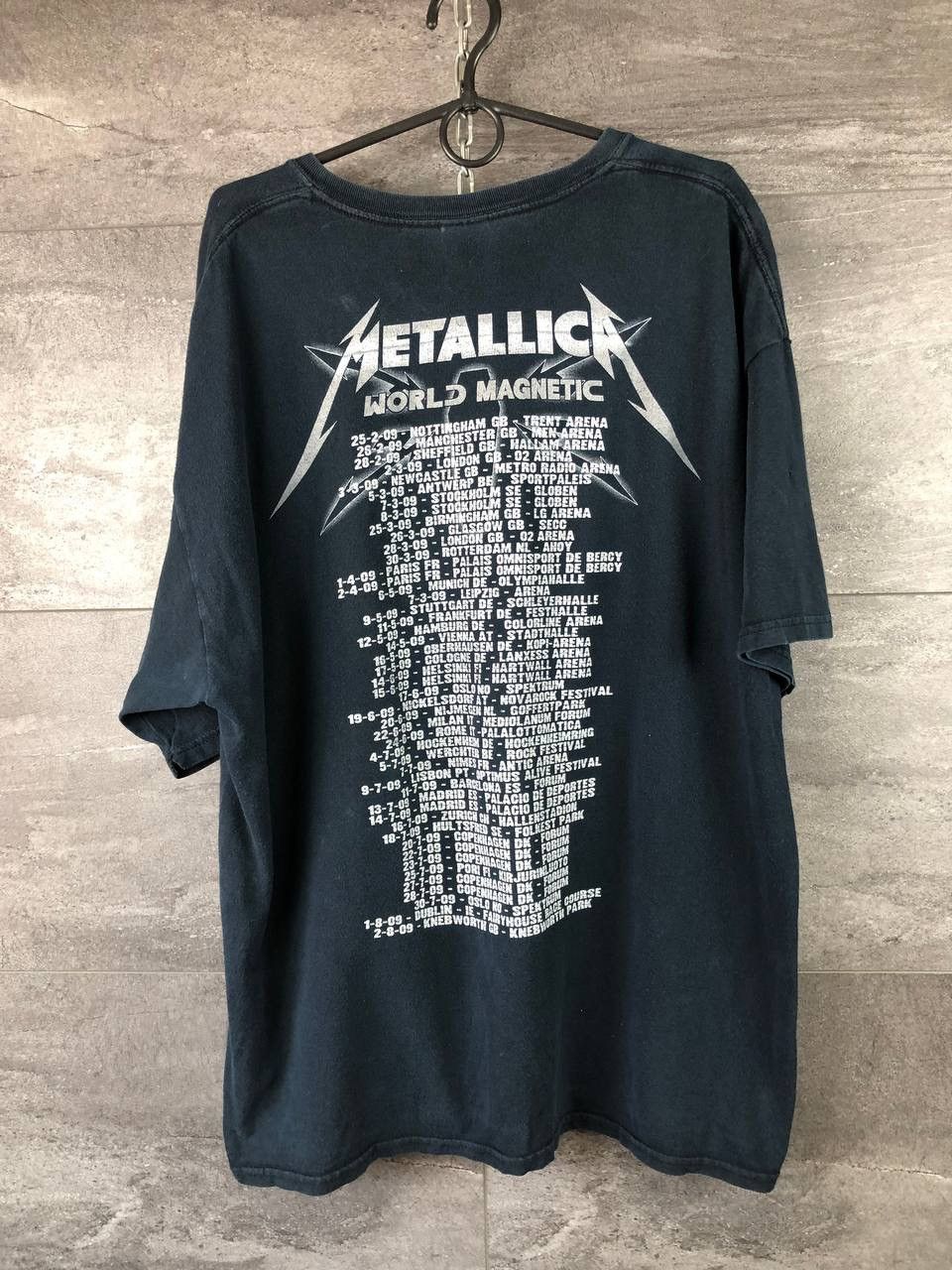 Band Tees Vintage Metallica 2008 2009 Magnetic Tour Tee T-Shirt Size US XL / EU 56 / 4 - 14 Thumbnail