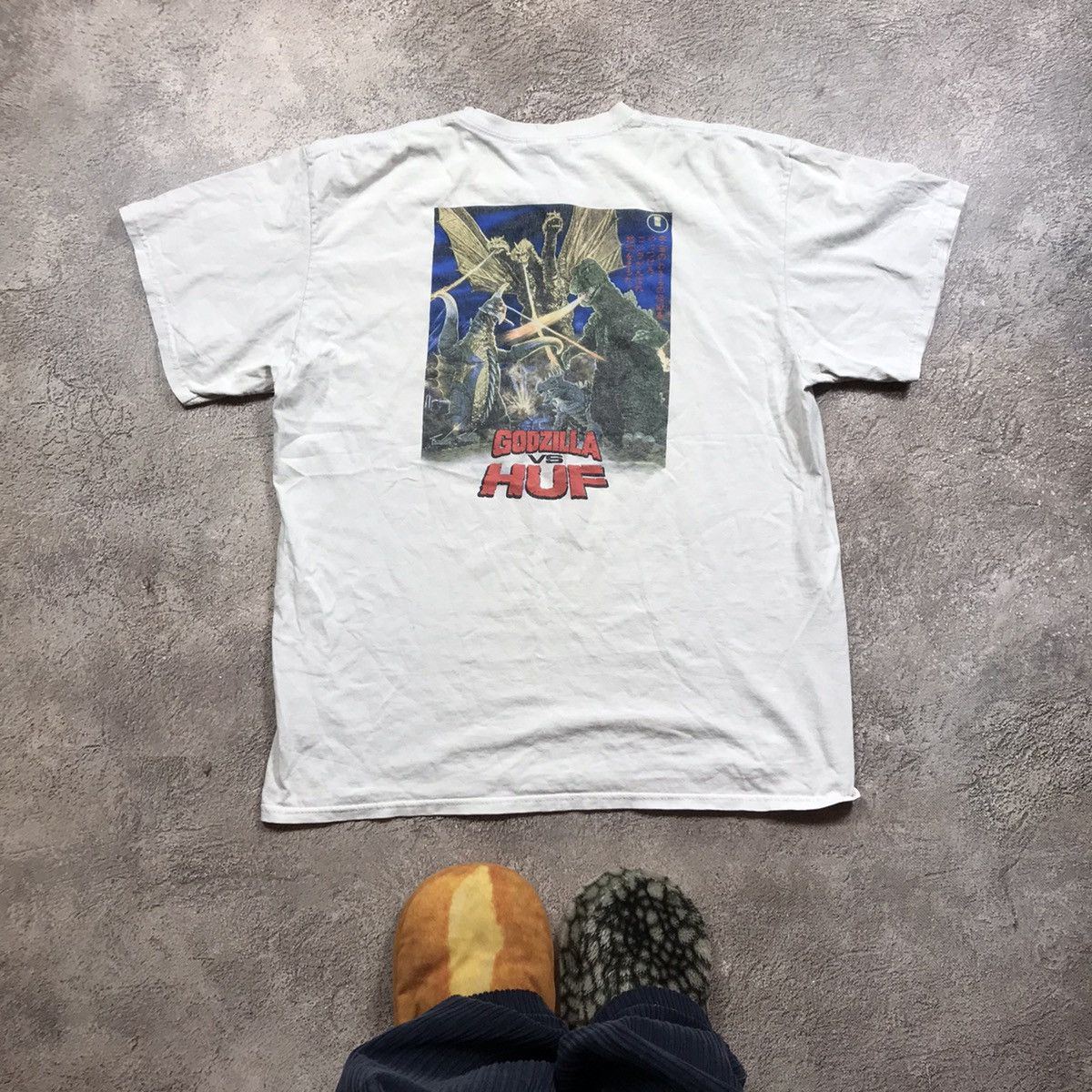 Vintage Vintage HUF Godzilla Graphic Tee Y2K Skate Streetwear Boxy L Size US L / EU 52-54 / 3 - 1 Thumbnail