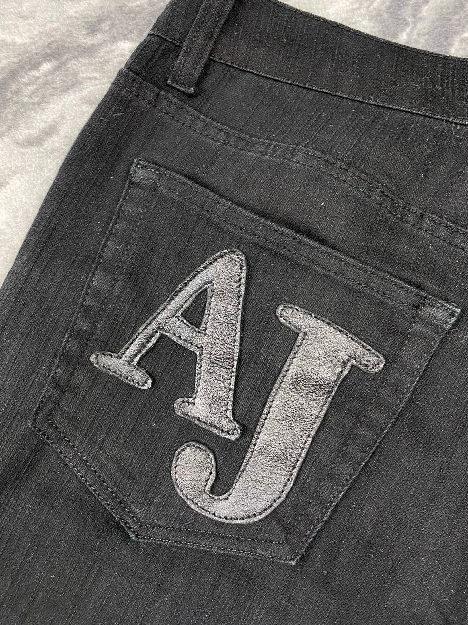 Armani Vintage Armani Jeans Denim Jeans Big Logo Men Size 32 Black Size US 32 / EU 48 - 6 Thumbnail