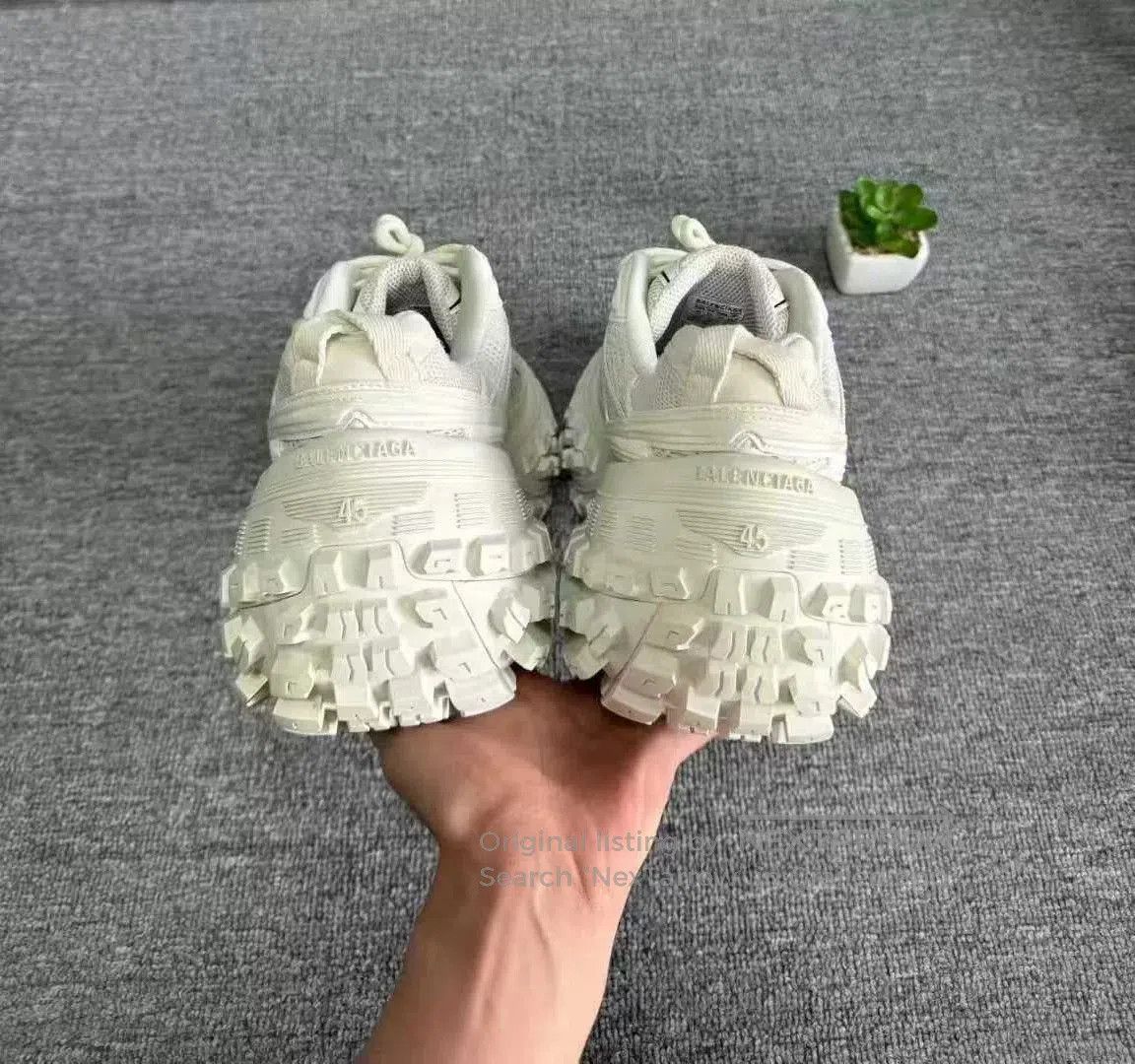 Balenciaga balenciaga double logo tire sneakers size 45. Size US 11 / EU 44 - 6 Thumbnail