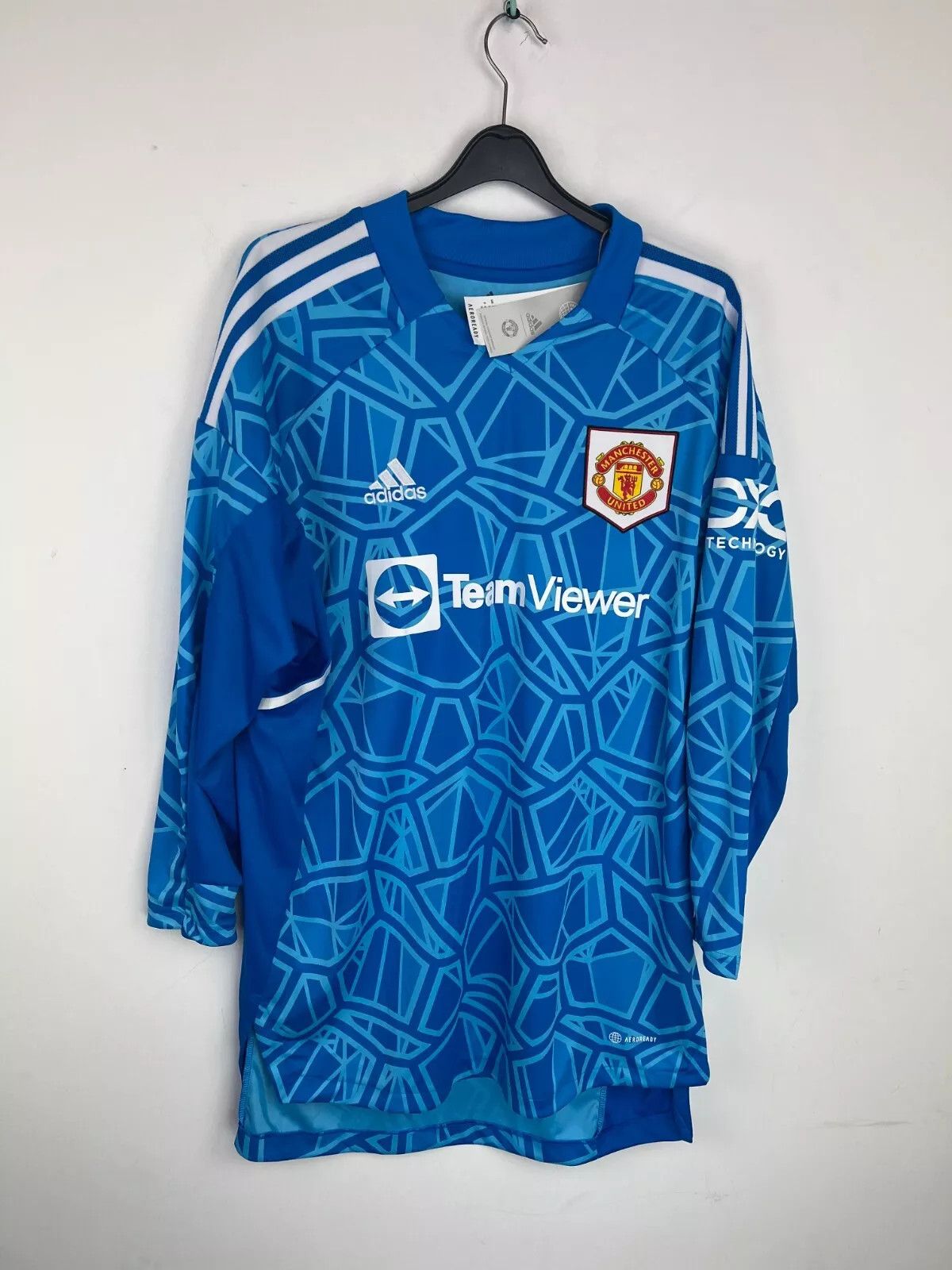 Adidas Manchester United 2022/23 Away Goalkeeper FOOTBALL Kit SHIRt Size US L / EU 52-54 / 3 - 15 Thumbnail