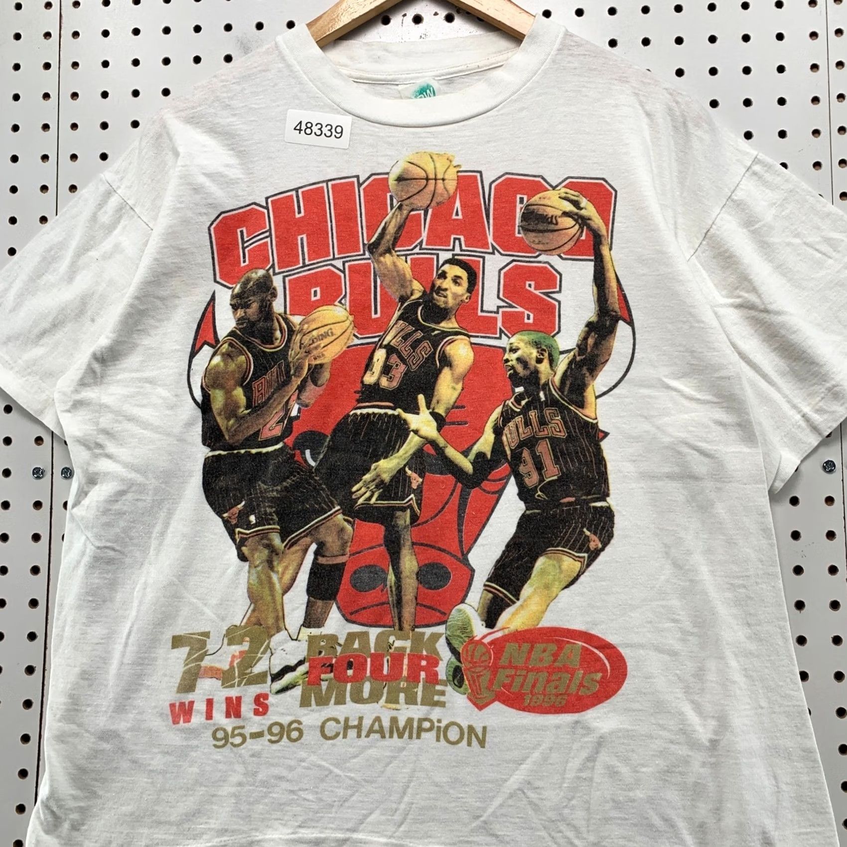 NBA VINTAGE Chicago Bulls T Shirt Mens XL White 1990s NBA Finals 72 Wins Jordan Rap Size US XL / EU 56 / 4 - 6 Thumbnail