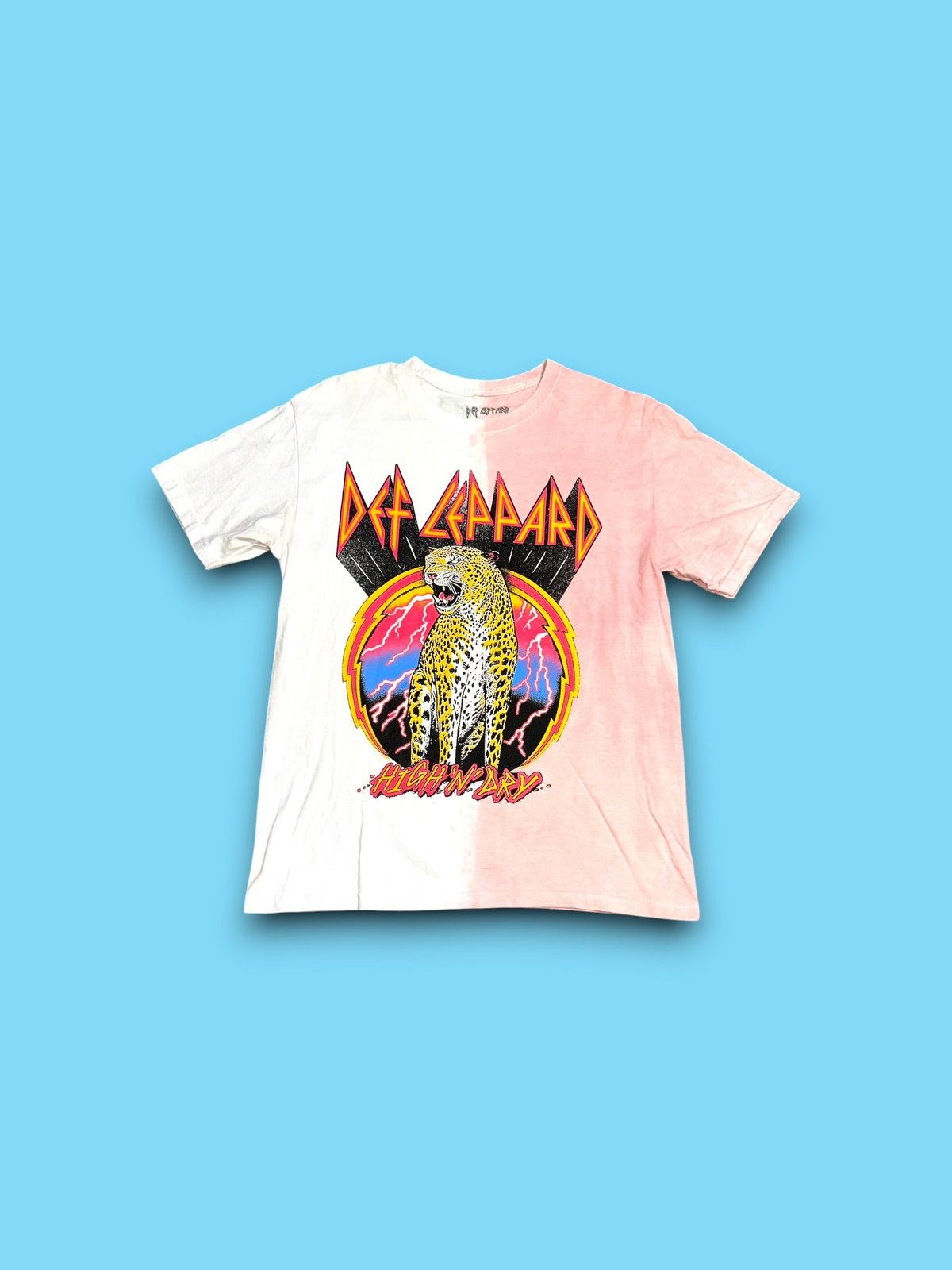 Def Leppard Def Leppard high dry split graphic band tee shirt pink small Size US S / EU 44-46 / 1 - 1 Thumbnail