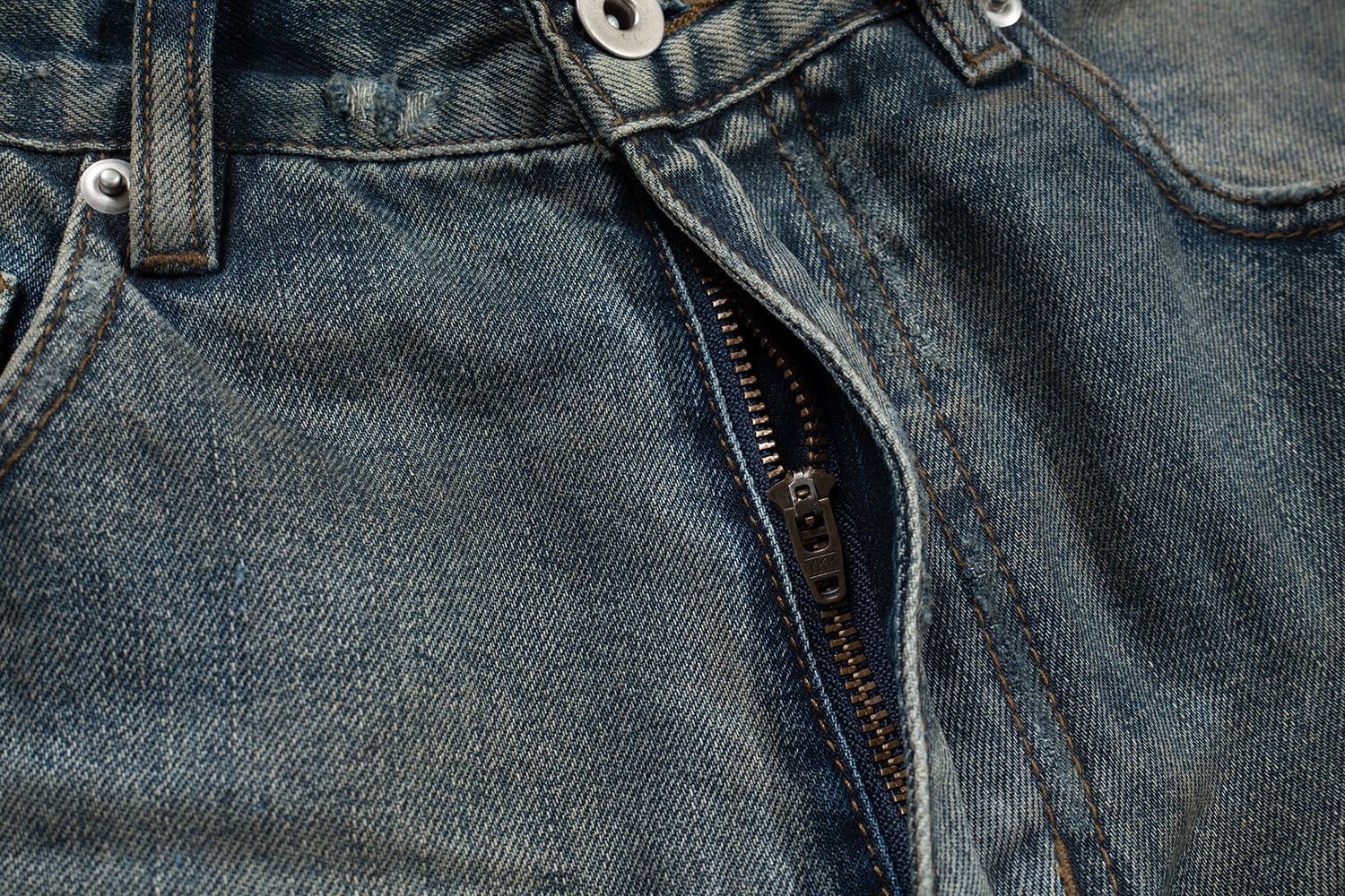 Japanese Brand × Jean Heavy Dirty Dye Scrub Destroyed Straight Loose Jeans Size US 32 / EU 48 - 5 Thumbnail