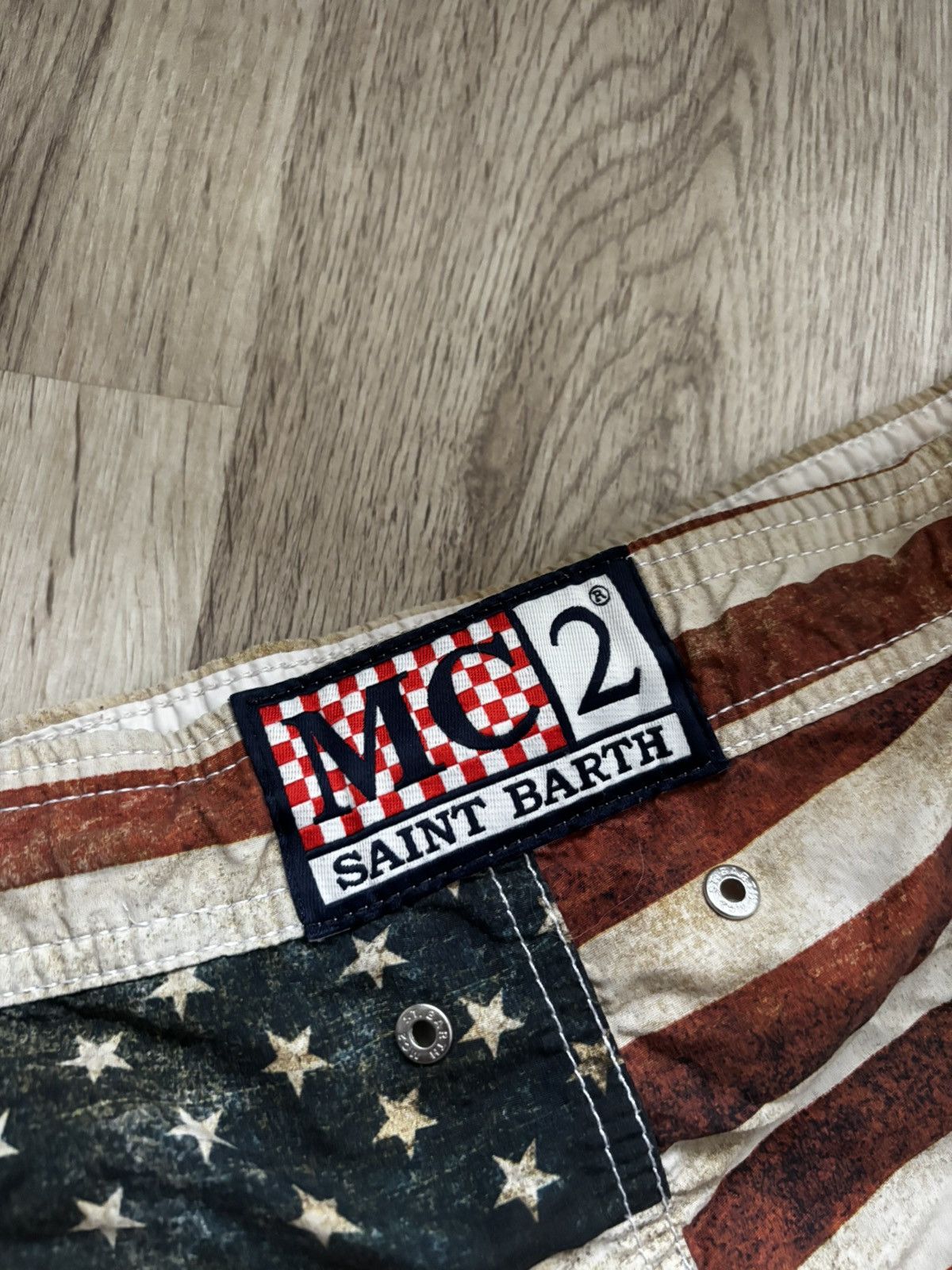 MC2 Saint Barth rare MC2 Saint Barth American Flag beach shorts Size US 36 / EU 52 - 13 Thumbnail