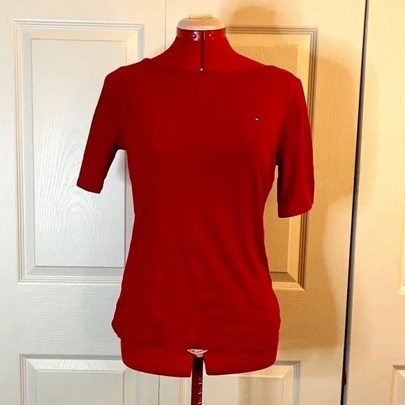 Tommy Hilfiger Tommy Hilfiger Red Basic Tee size M Size M / US 6-8 / IT 42-44 - 1 Thumbnail
