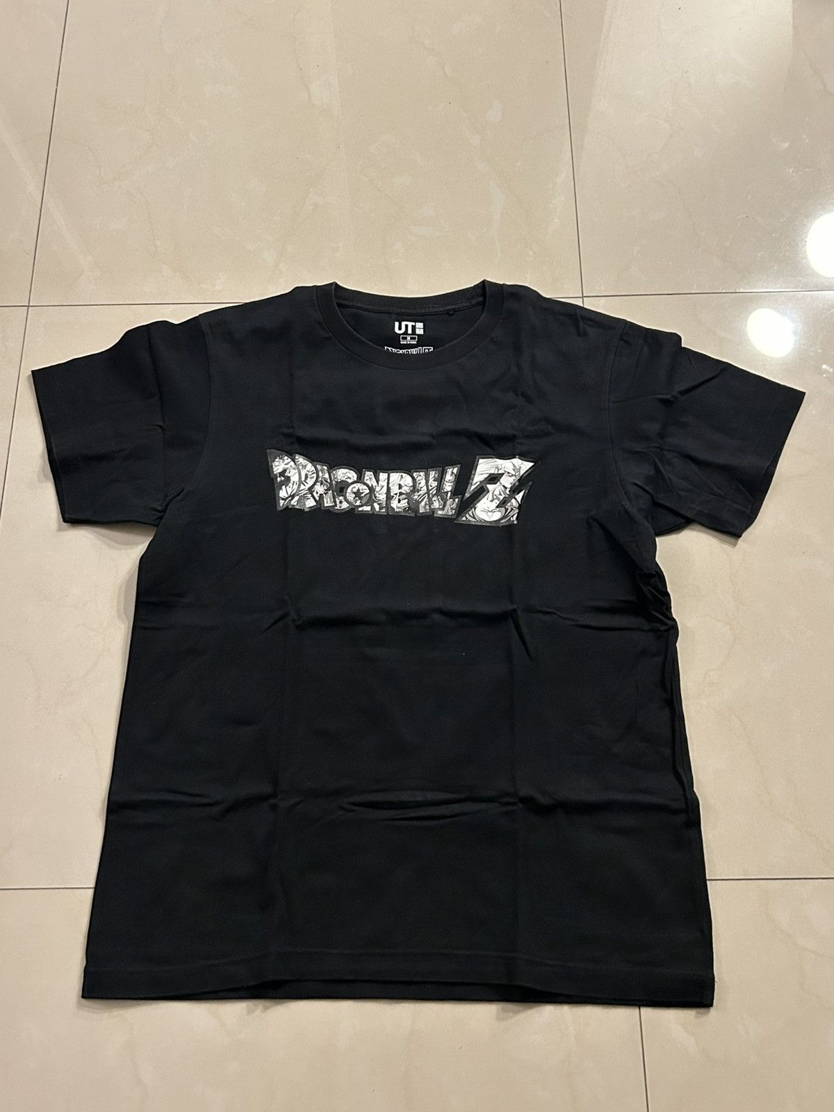Uniqlo Dragon Ball Z x Uniqlo Tee Size US M / EU 48-50 / 2 - 1 Thumbnail