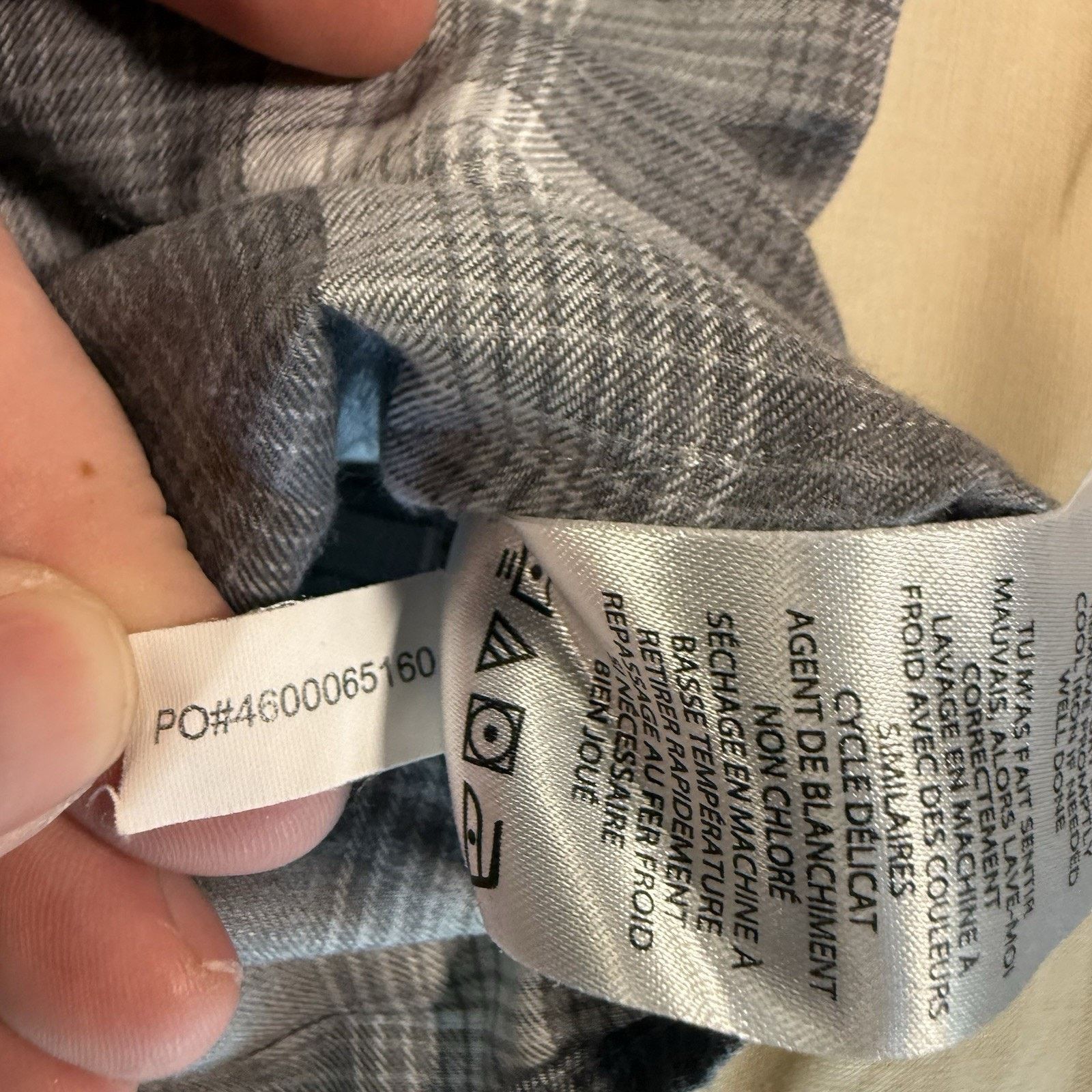 TravisMathew Travis Mathew Mens L Grey Plaid Lightweight Long Sleeve Size US L / EU 52-54 / 3 - 5 Thumbnail