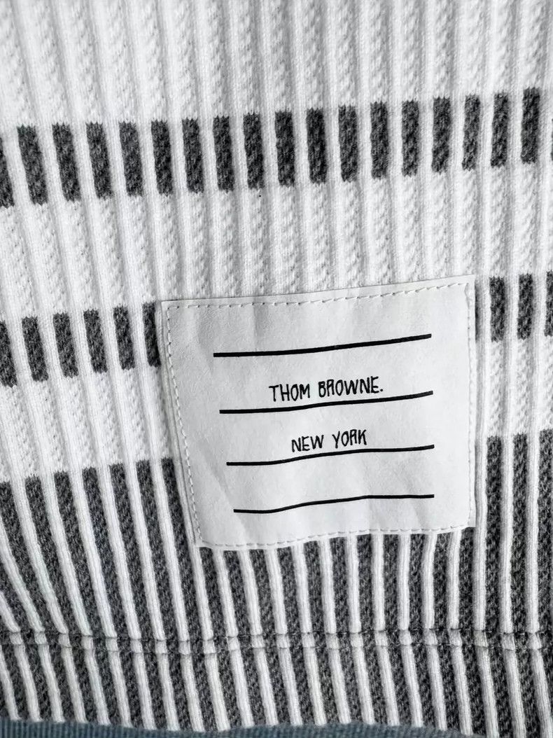 Thom Browne Thom Browne Gray four-barrel striped shorts Size US 40 / EU 56 - 3 Thumbnail