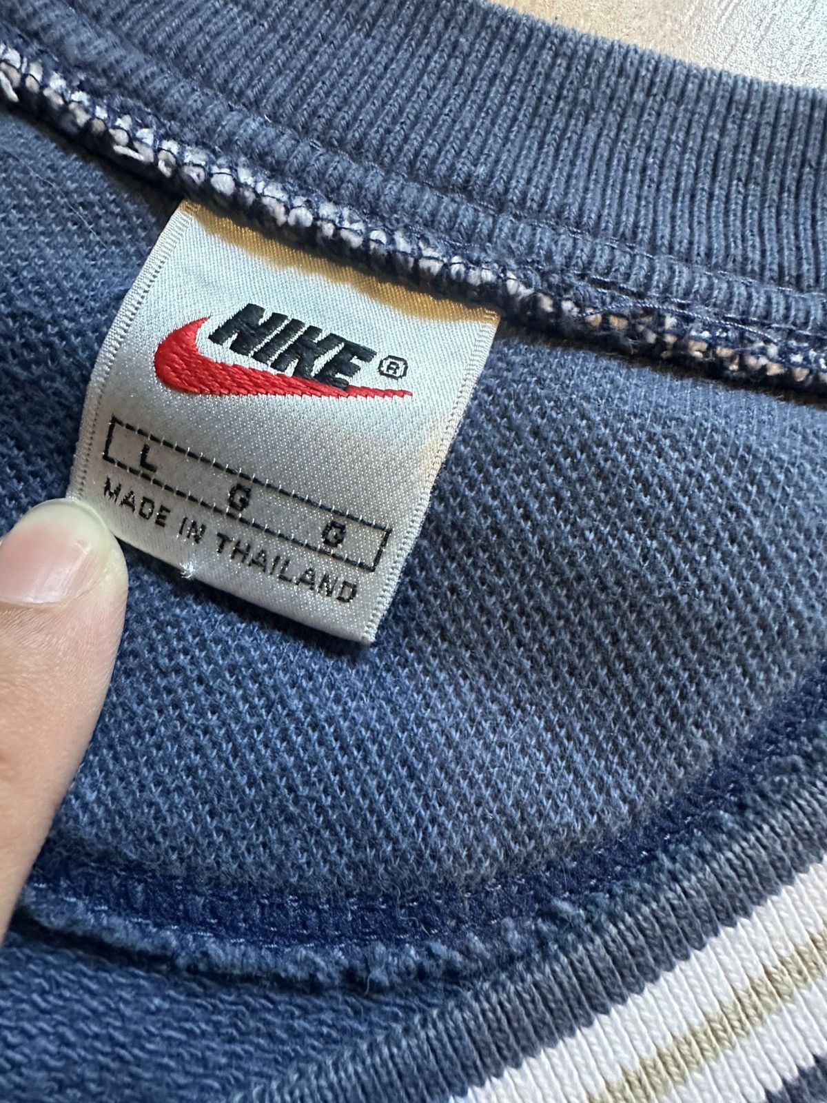Nike Vintage Nike Swoosh Court V-Neck Sweatshirt Vest 90’s Y2K Size US L / EU 52-54 / 3 - 3 Thumbnail