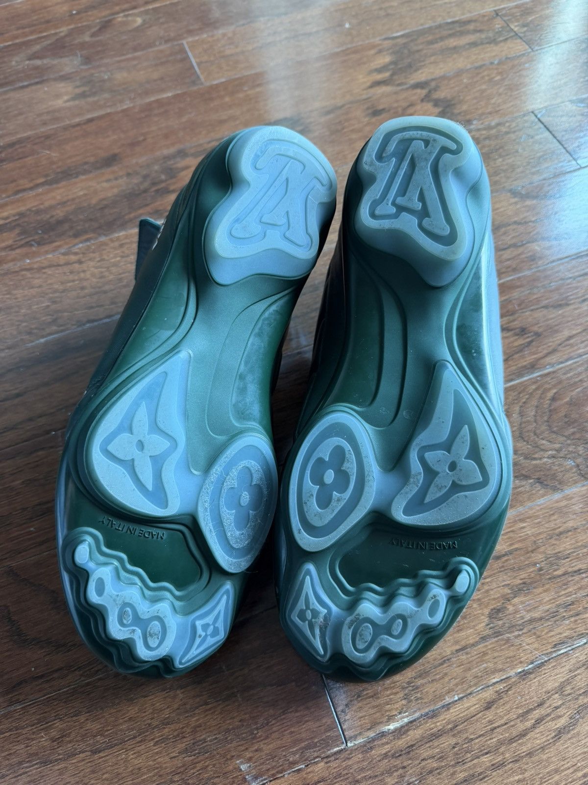Louis Vuitton Louis Vuitton LV Footprint Sneaker Shoe Dark Green Size US 10 / EU 43 - 6 Thumbnail