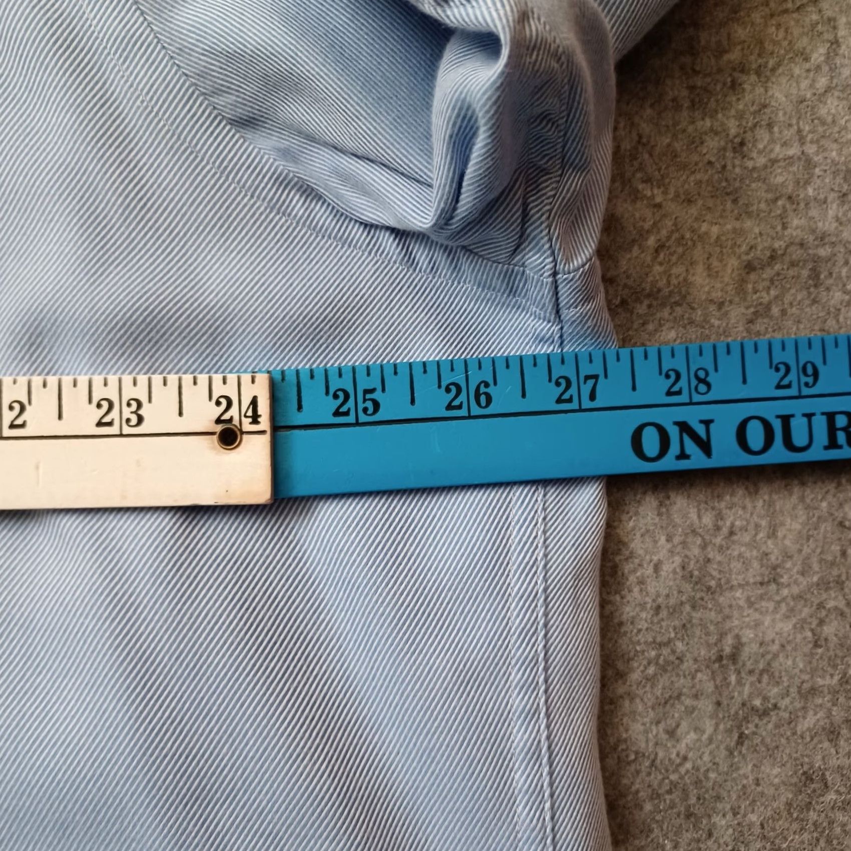 Saks Fifth Avenue Saks Fifth Avenue Shirt Mens 17 34/35 Blue Stripe Button Down 2 Ply Cotton Dress Shirt Slim Front Cuff Pattern Blue Stripe Mens Size US XL / EU 56 / 4 - 5 Thumbnail