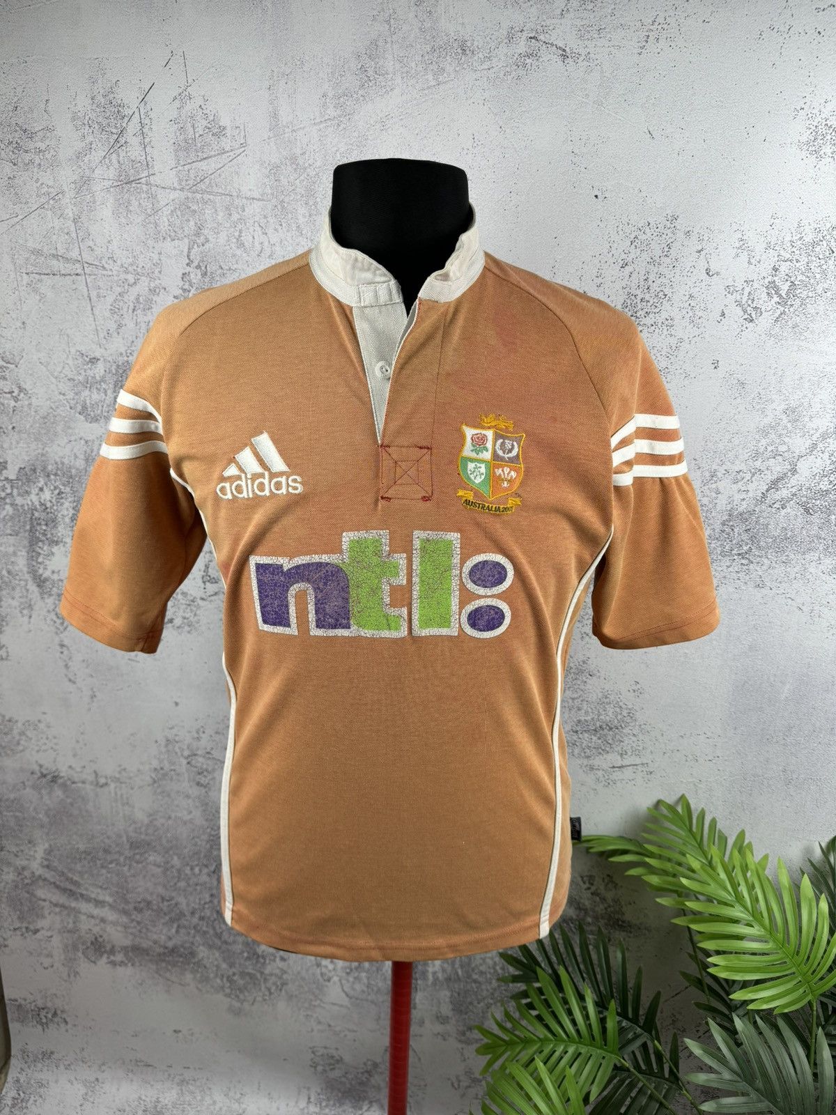 Adidas × Vintage Classic Rugby Shirts 2001 British Irish Vintage Old jersey Size US M / EU 48-50 / 2 - 1 Thumbnail