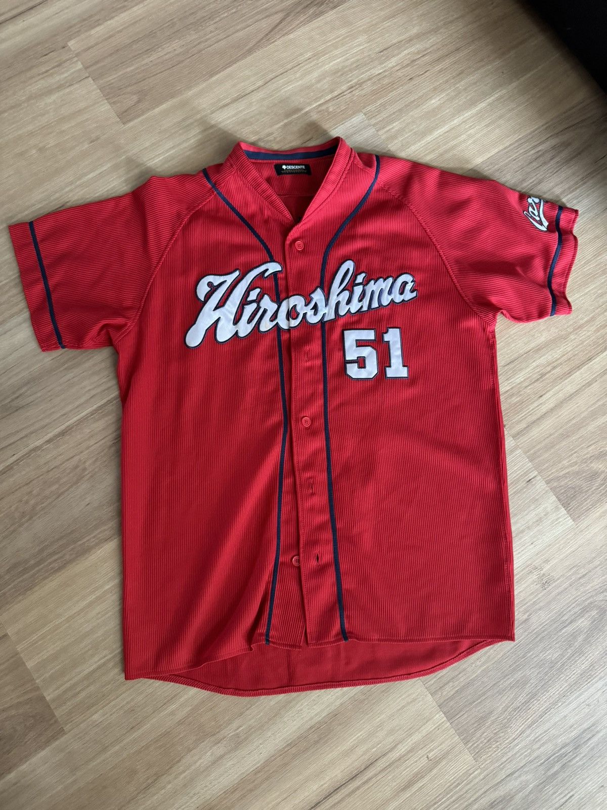 Japanese Brand Seiya SUZUKI #51 Hiroshima Carp Jersey Japanese Baseball Size US L / EU 52-54 / 3 - 1 Thumbnail