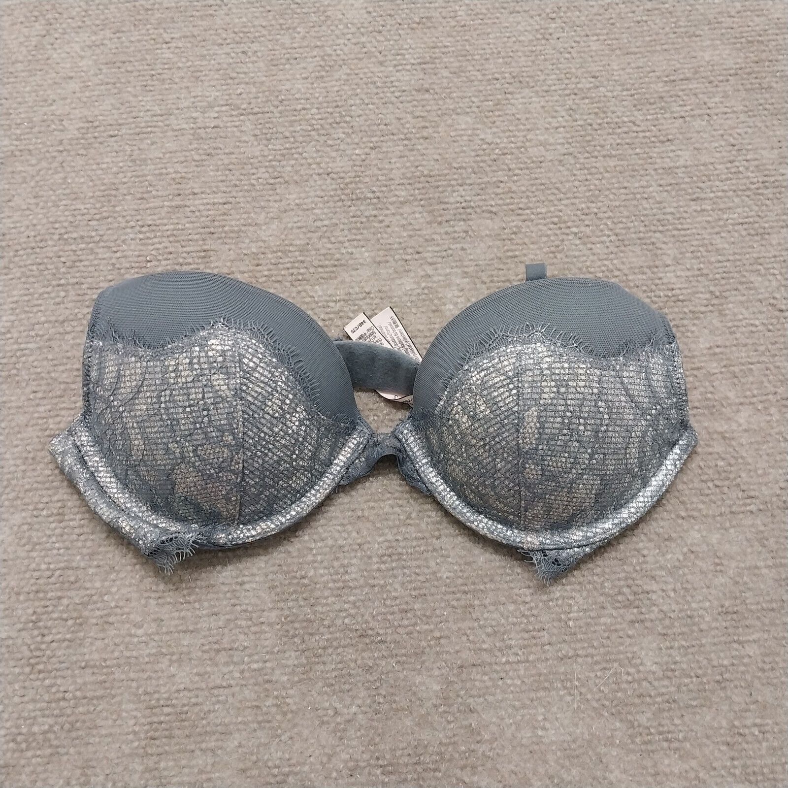 ladies victoria's secret bra size 34B/C75
