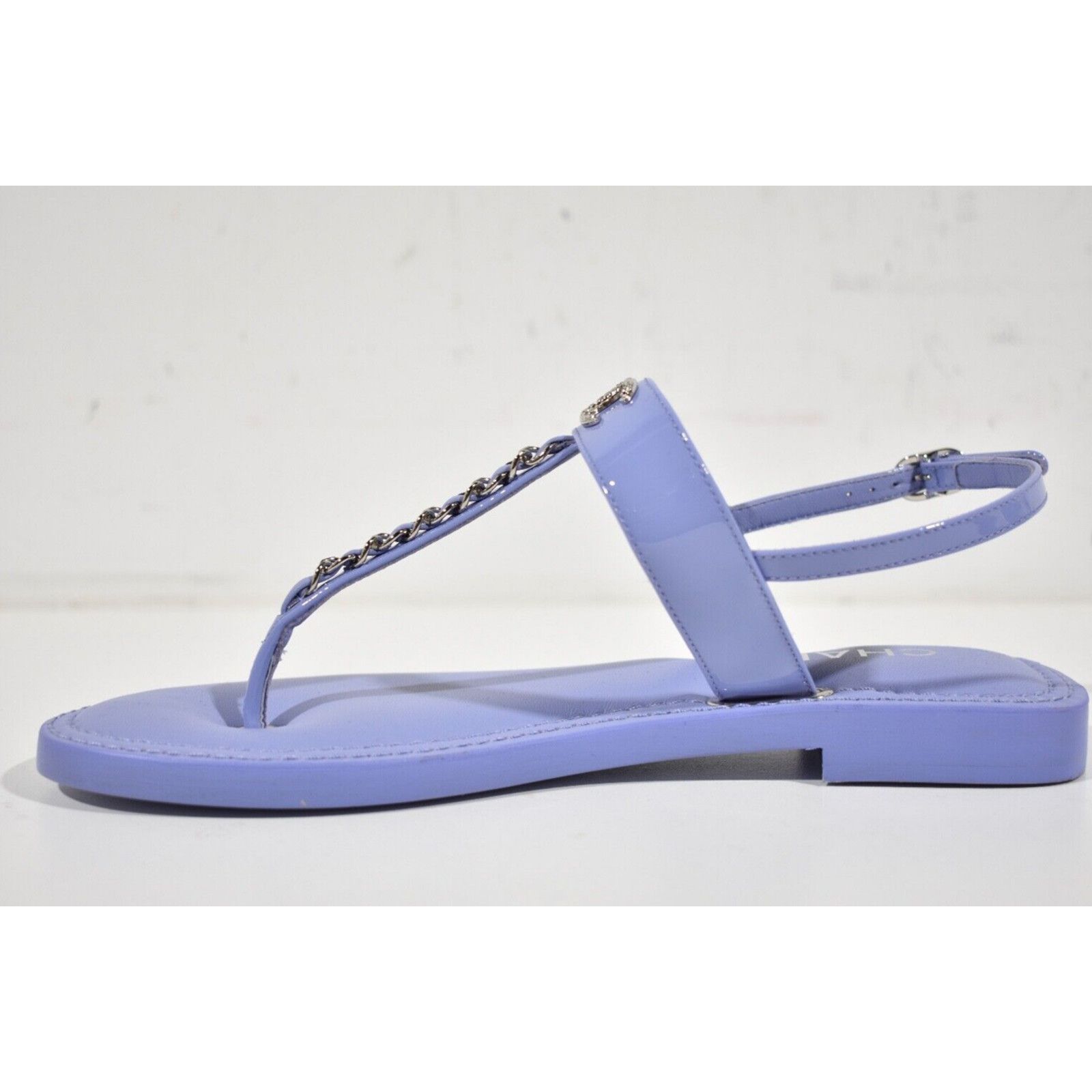 Chanel Chanel 22C Purple Patent Silver Chain CC Logo Mule Slide Size US 7 / IT 37 - 9 Thumbnail