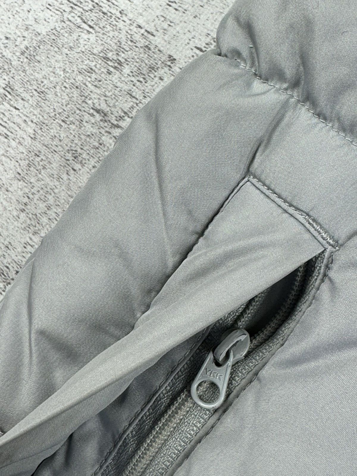 Nike Vintage 90S-OOS Rare Nike Streetwear Grey Swoosh Logo Vest Size US S / EU 44-46 / 1 - 11 Thumbnail