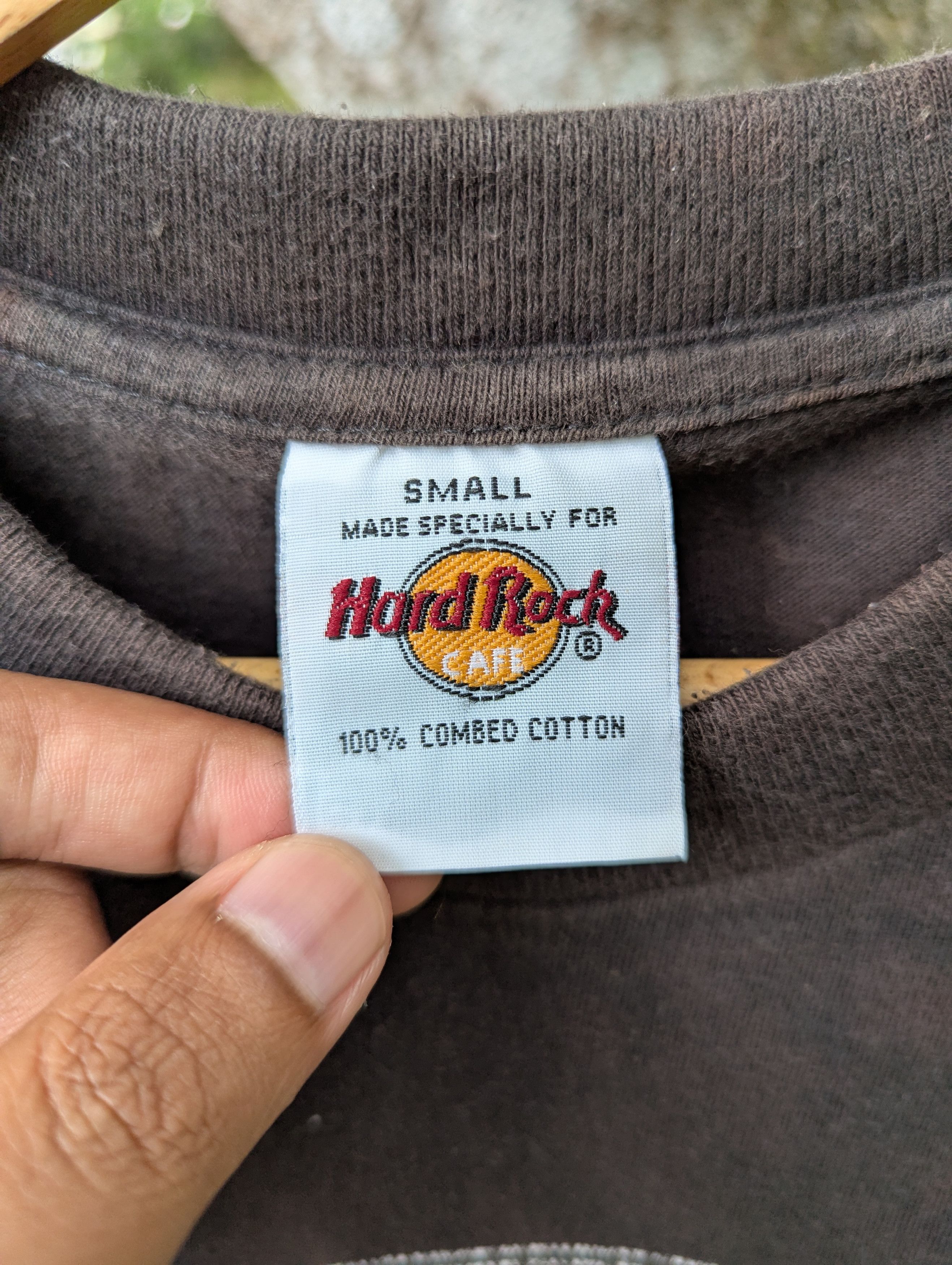 Hard Rock Cafe Distressed Hard Rock Cafe Logo Kuwait Sunfaded Tshirt Size US S / EU 44-46 / 1 - 3 Thumbnail