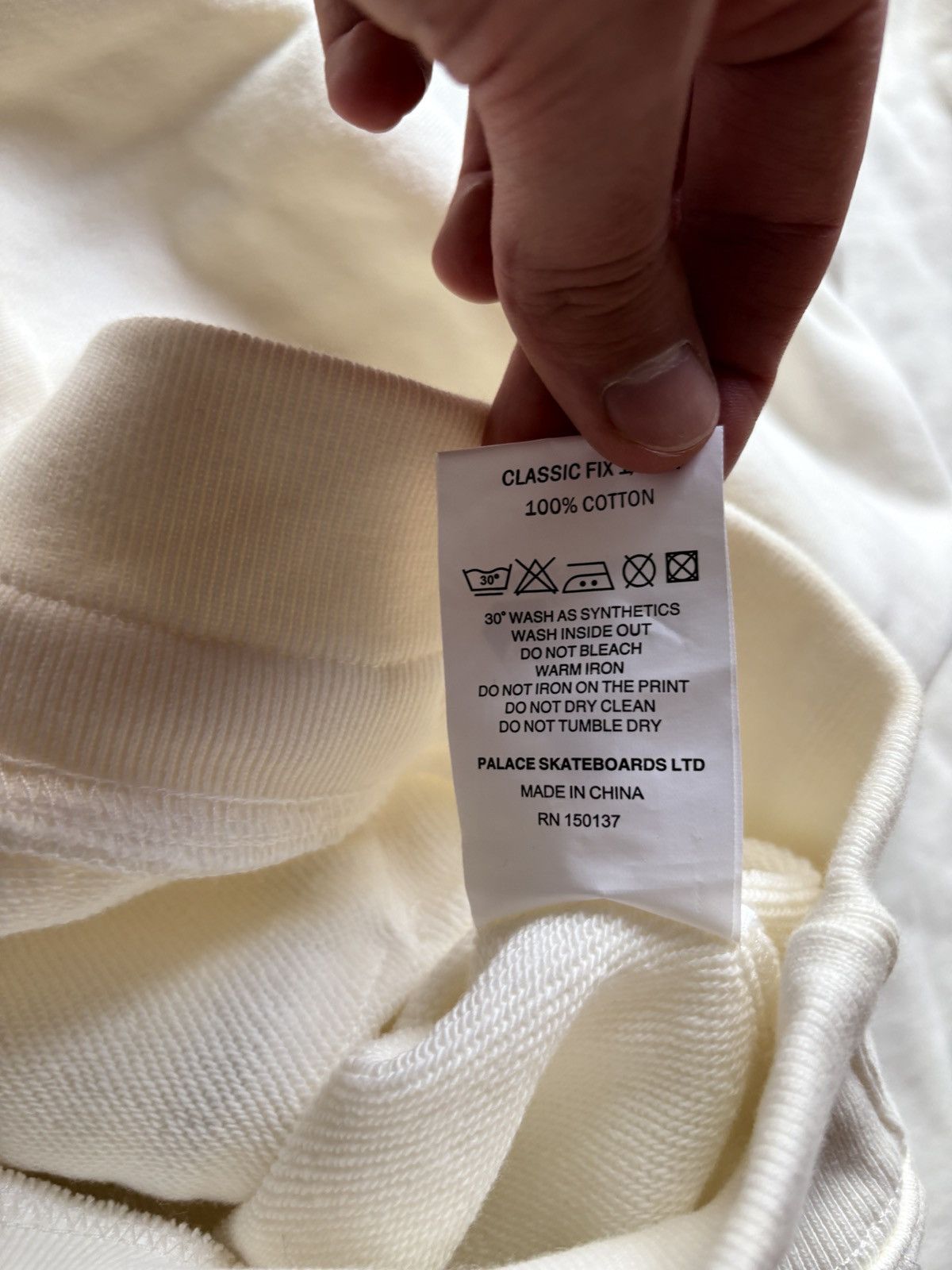 Palace Palace Hoodie Cream Classic Fix 1/4 Size US L / EU 52-54 / 3 - 9 Thumbnail